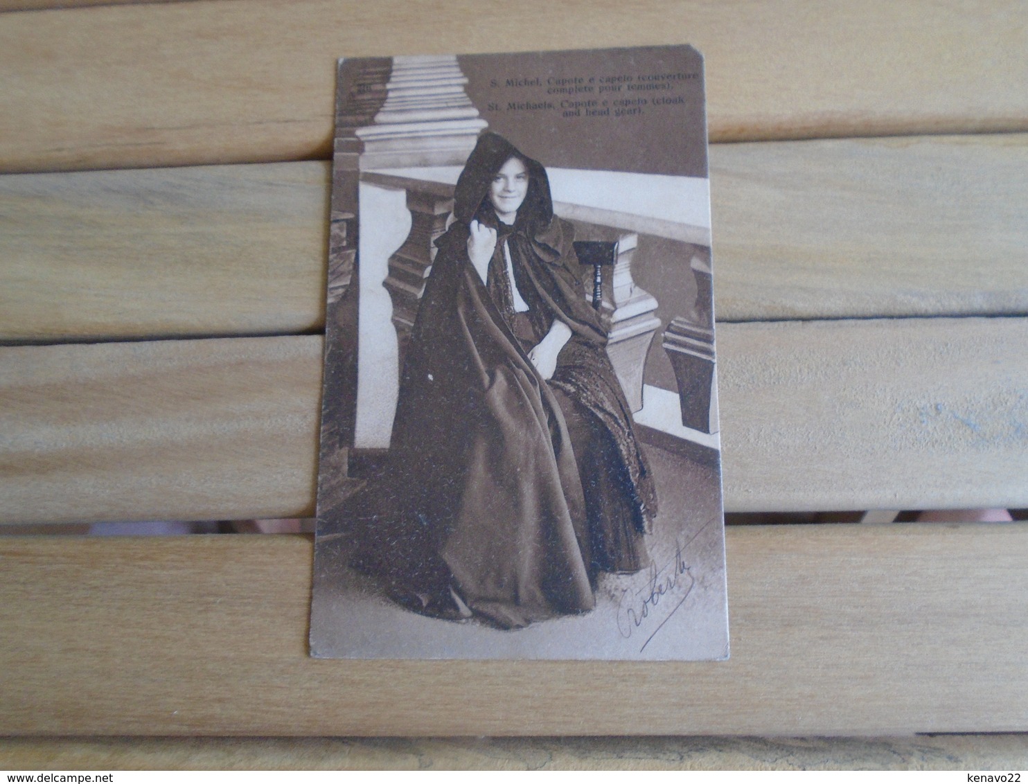 Carte Assez Rare De 1917 , S. Michel , Capote E Capelo ( Couverture Complète Pour Femmes ) - Açores