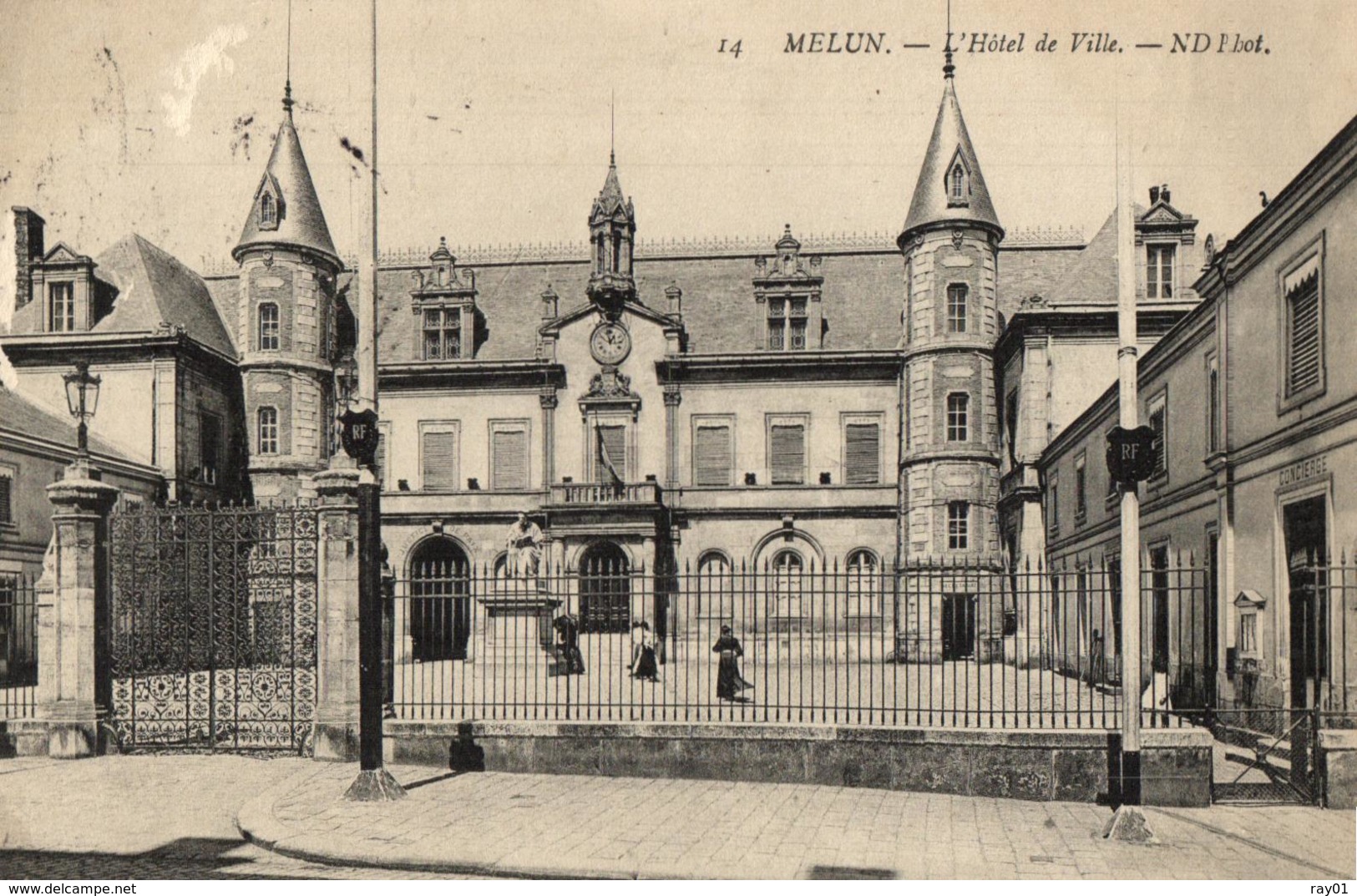 FRANCE - (77) ILE-DE-FRANCE - MELUN -  Lot De 3 Cartes - (voir Description Et Photos). - Melun