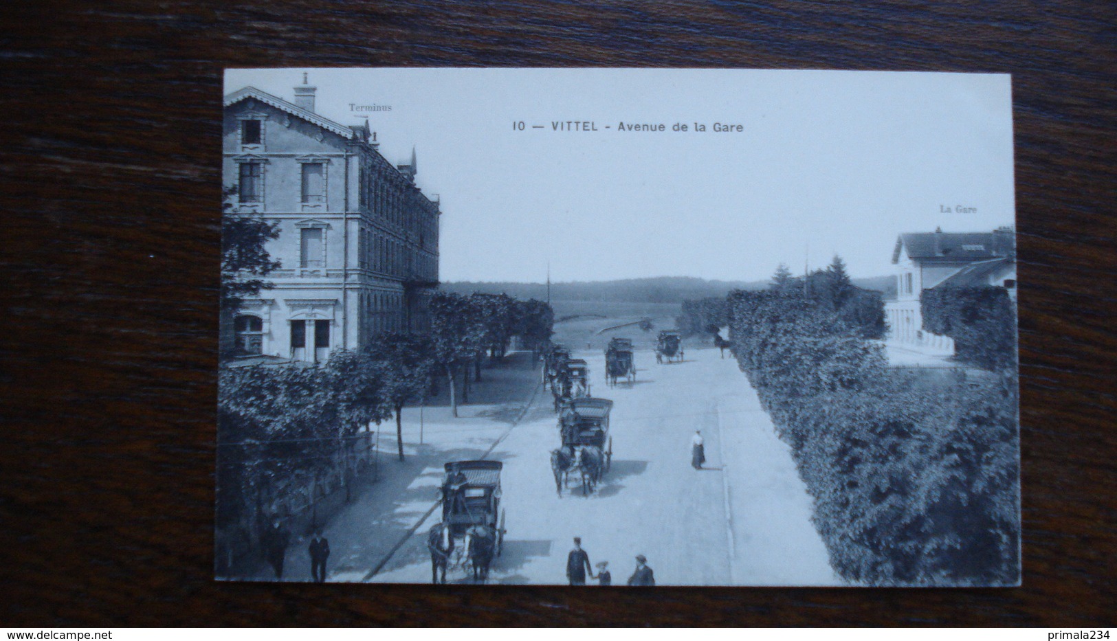 VITTEL - AVENUE DE LA GARE - Contrexeville