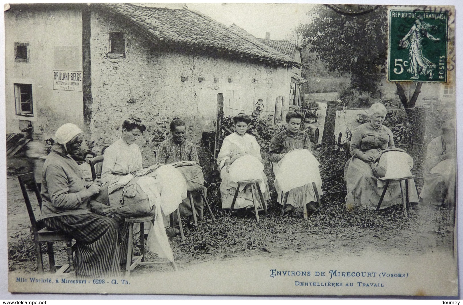 DENTELLIÈRES AU TRAVAIL - ENVIRONS DE MIRECOURT - Mirecourt