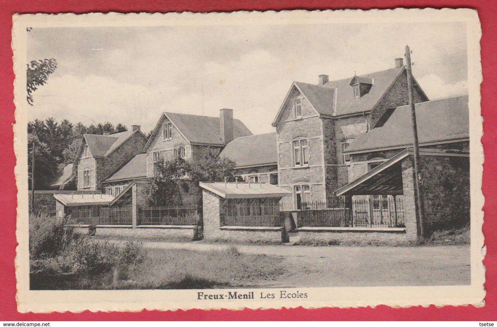 Freux-Menil - Les Ecoles ( Voir Verso ) - Libramont-Chevigny