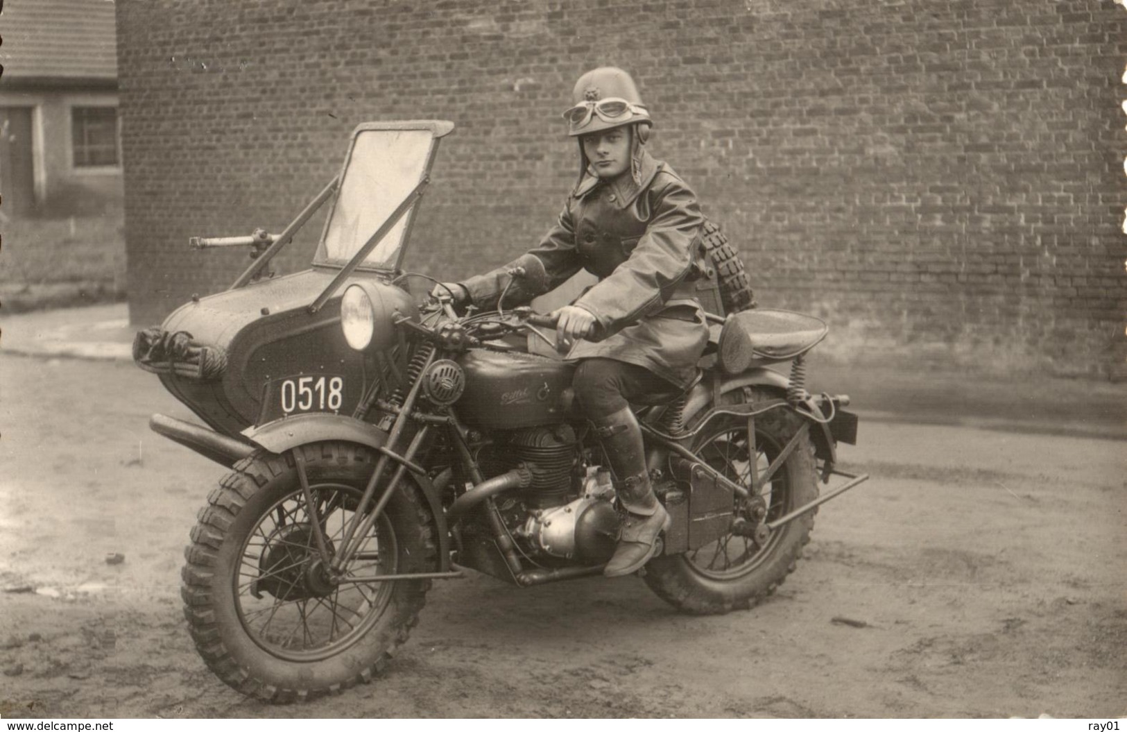 Carte-photo - Moto "Gillet" Et Side-car - 750cc 2 Cylindres - Armée Belge - Bataillons Moto Des Chasseurs Ardennais. - Motos