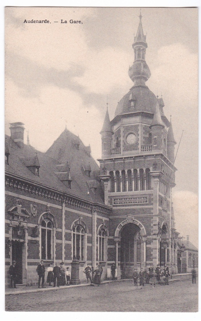 Audenarde Cpa La Gare Geanimeerd - Oudenaarde