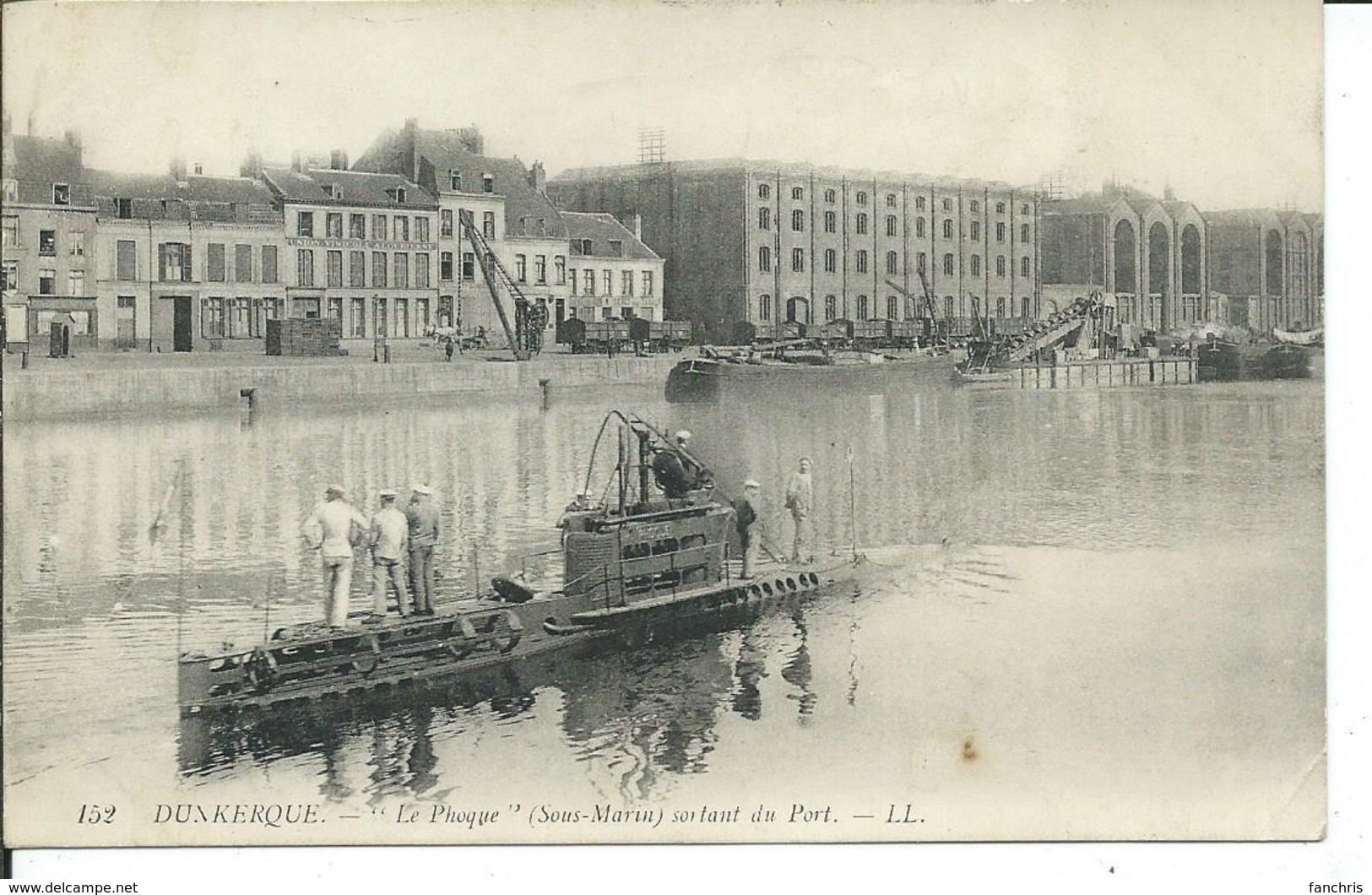 "Le PHOQUE" Sortant Du Port De Dunkerque - Sous-marins