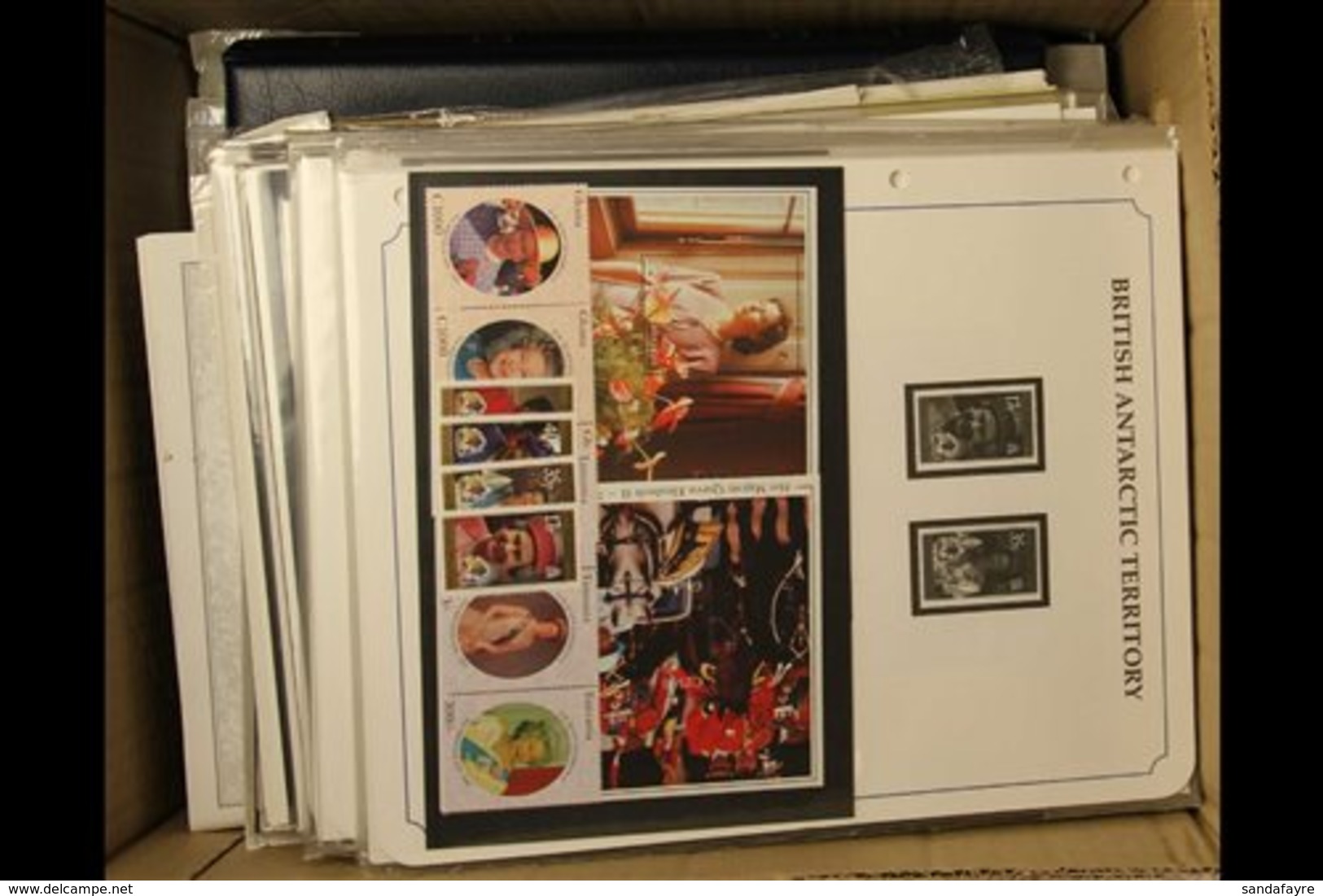\Y ROYALTY\Y 1970s-2000s NEVER HINGED MINT SORTER BOX. An Unchecked, Unsorted Pile Of Albums, Stock Cards, Urch Harris S - Non Classés