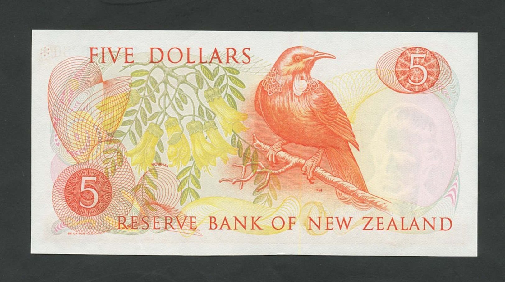 NEW ZEALAND QEII $5 1977-81 Star Replacement P165d Uncirculated  Banknotes - New Zealand