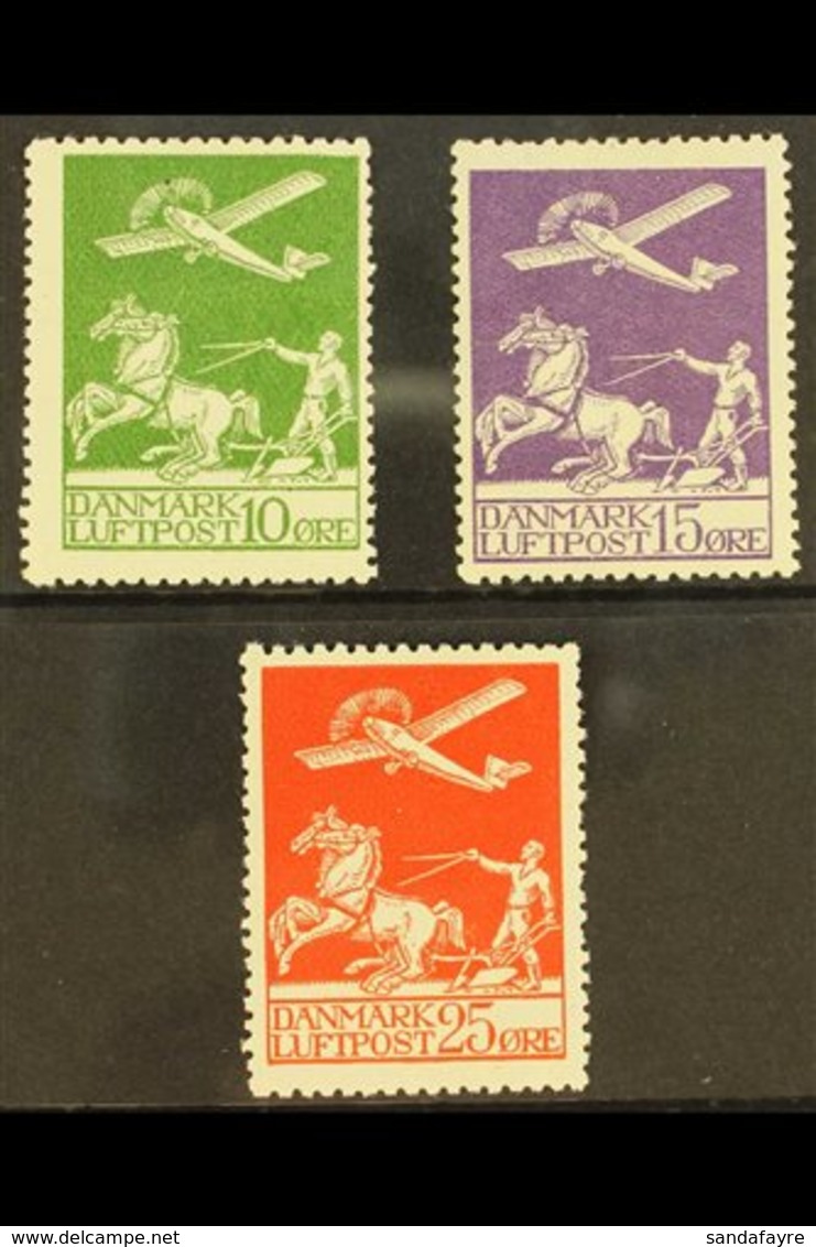 \Y 1925-26\Y AIR POST Set Of 3, SG 224/26, Mi 143/45, Fine Mint (3 Stamps) For More Images, Please Visit Http://www.sand - Other & Unclassified