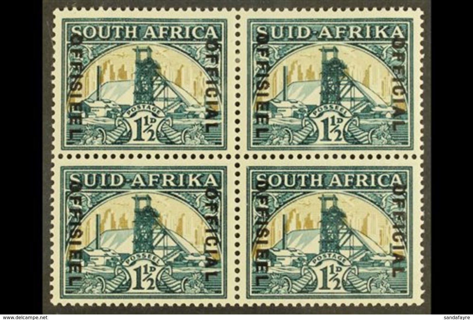 \Y OFFICIAL\Y 1935-49 1½d (wmk Inverted), SG O22, Mint Block Of Four, The Lower Pair Never Hinged. For More Images, Plea - Non Classés