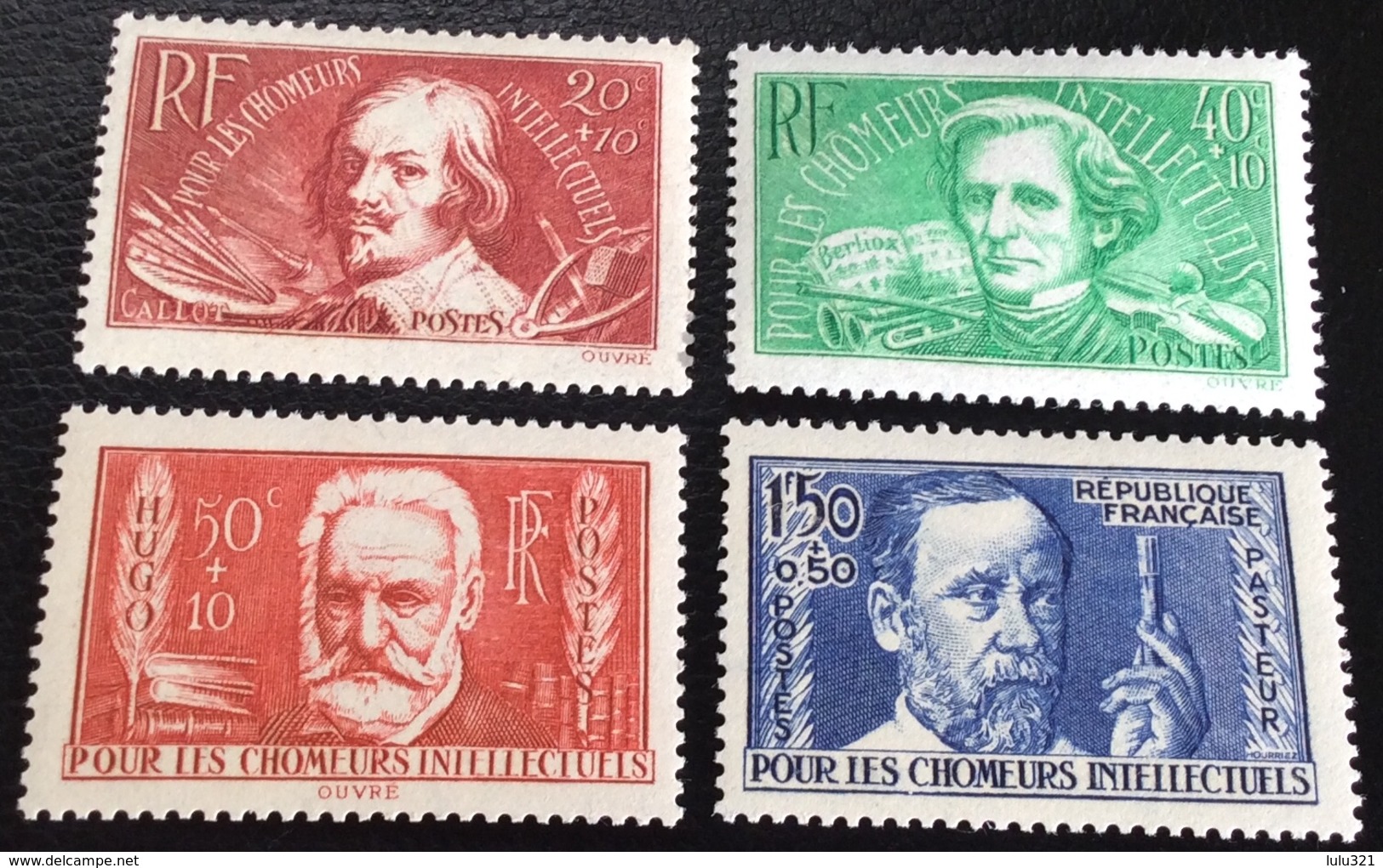 N° 330/331/332/333  NEUF ** SANS CHARNIÈRE ( LOT:167 ) - Neufs