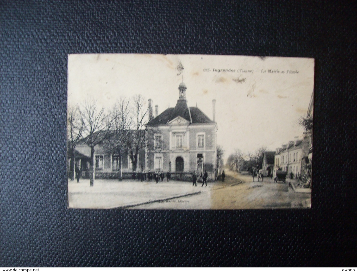 Carte Postale Ancienne D'Ingrandes: La Mairie Et L'Ecole - Ingrandes
