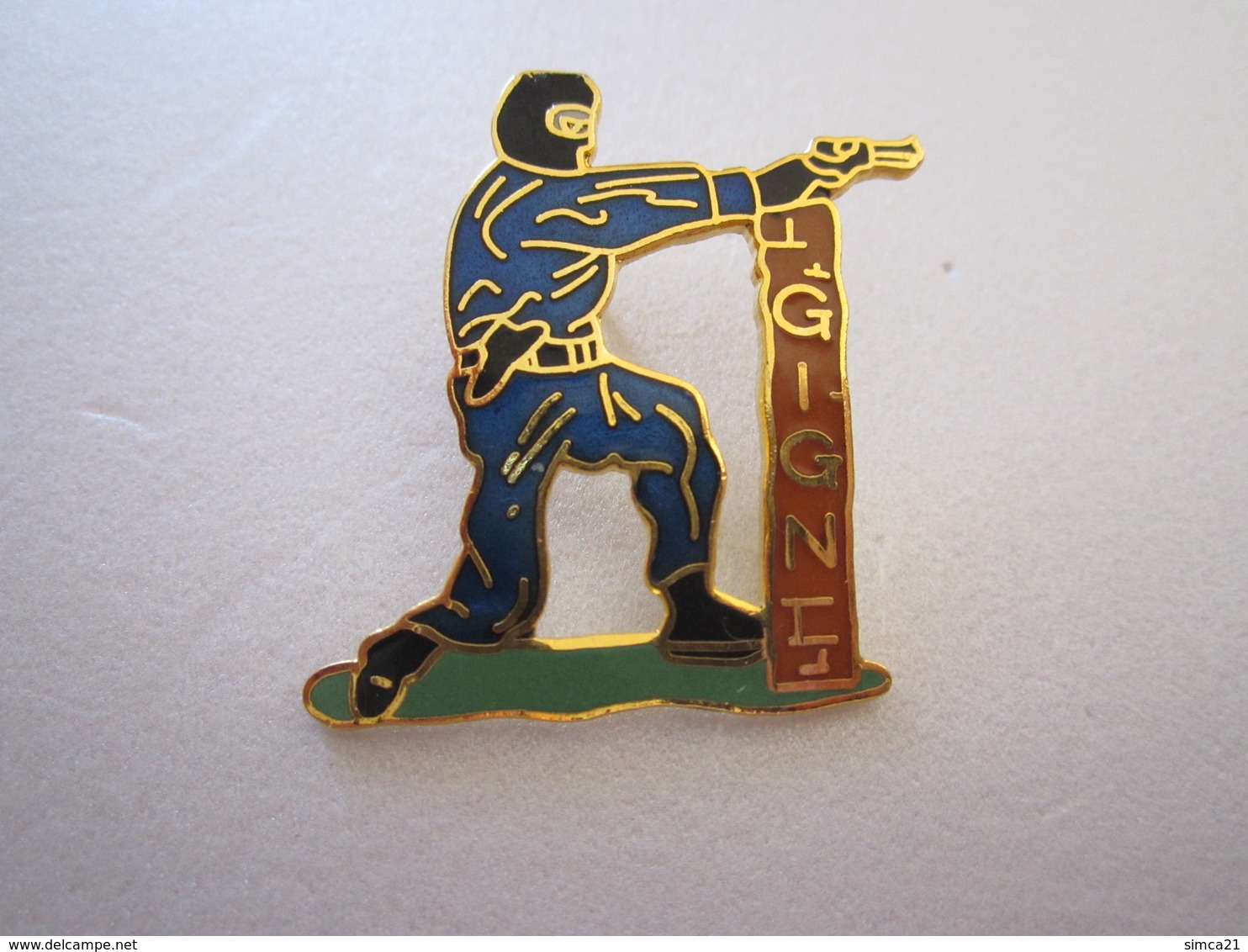 PIN'S POLICE GIGN - Police