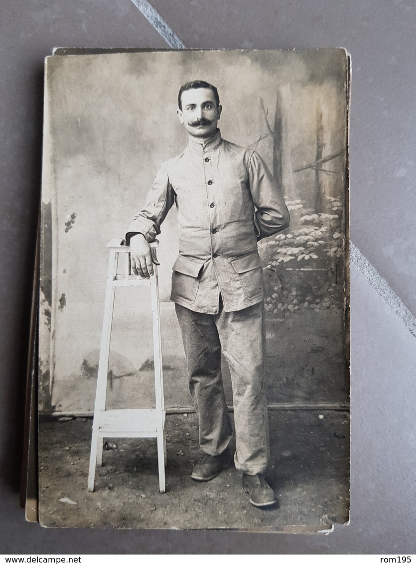 Carte Postale Photo Militaire Guerre 1914-1918 - Personnages