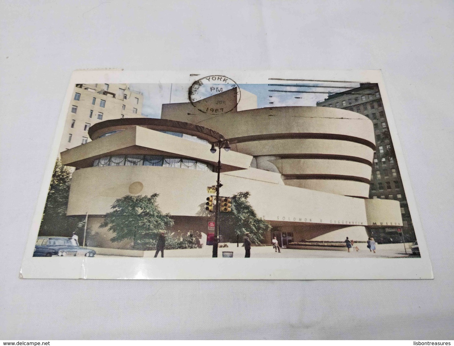 VINTAGE POSTCARD UNITED STATES THE SOLOMON R. GUGGENHEIM MUSEUM CIRCULATED 1967 - Museums
