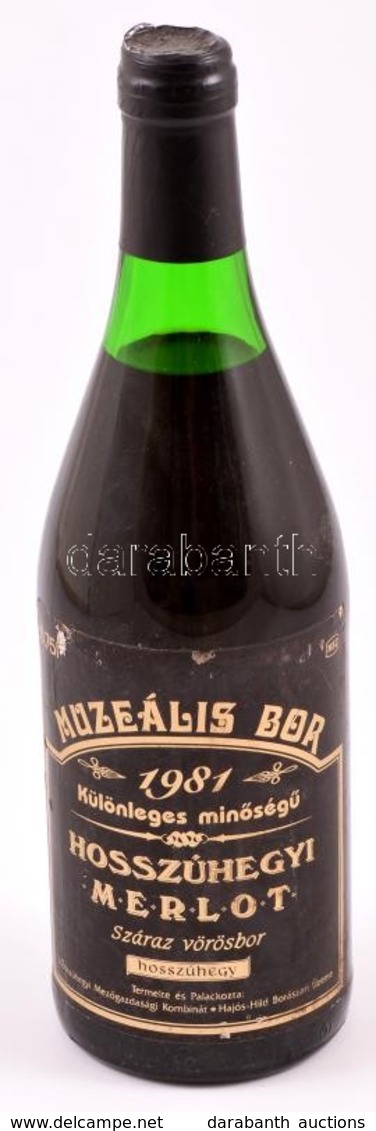 1981 Hosszúhegyi Merlot Bontatlan Palack Vörösbor - Other & Unclassified