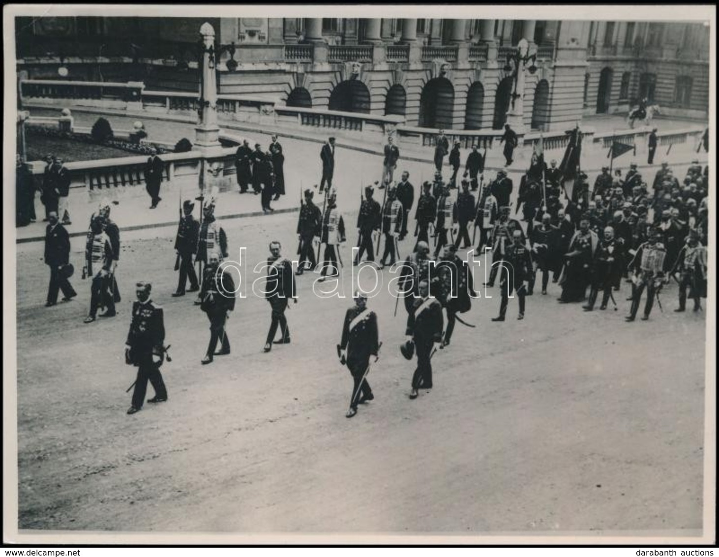 1938 Szent István Napi ünnepi Felvonulás Budapesten, élen Horthy Miklós Kormányzó és A Katonai Vezetők A Testőrség Díszf - Other & Unclassified