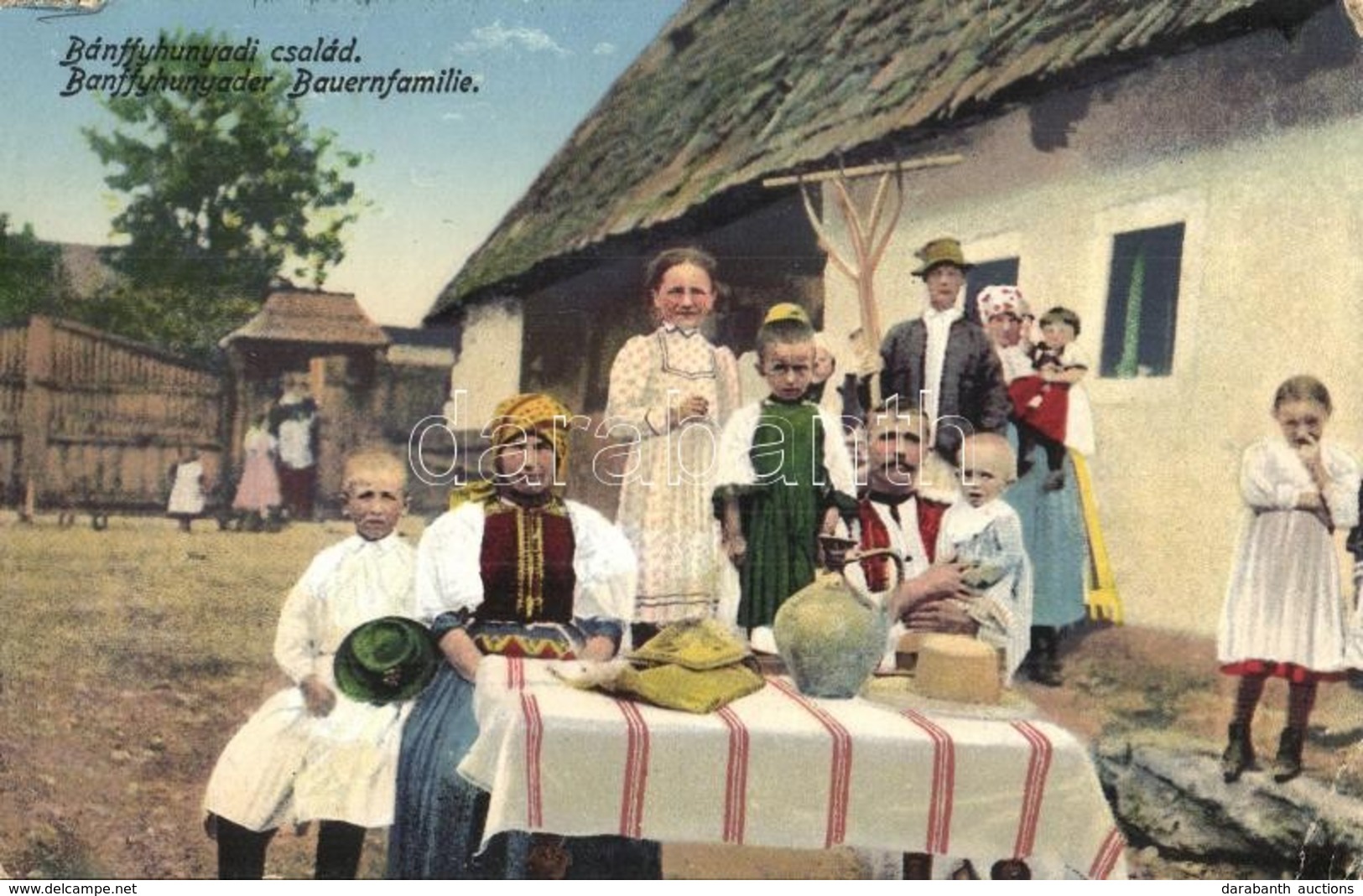 T2/T3 1917 Bánffyhunyad, Huedin; Erdélyi Folklór, Bánffyhunyadi Paraszt Család, Népviselet / Bauernfamilie / Transylvani - Non Classés