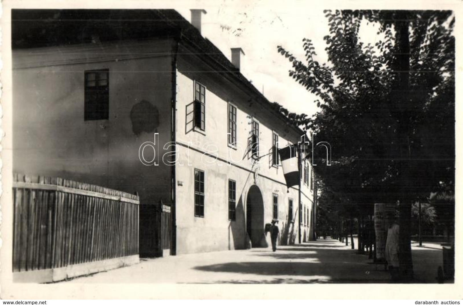 T2 1940 Marosvásárhely, Targu Mures; Utcakép A Bevonuláskor, épület Magyar Zászlóval / Street View With Hungarian Flag D - Ohne Zuordnung