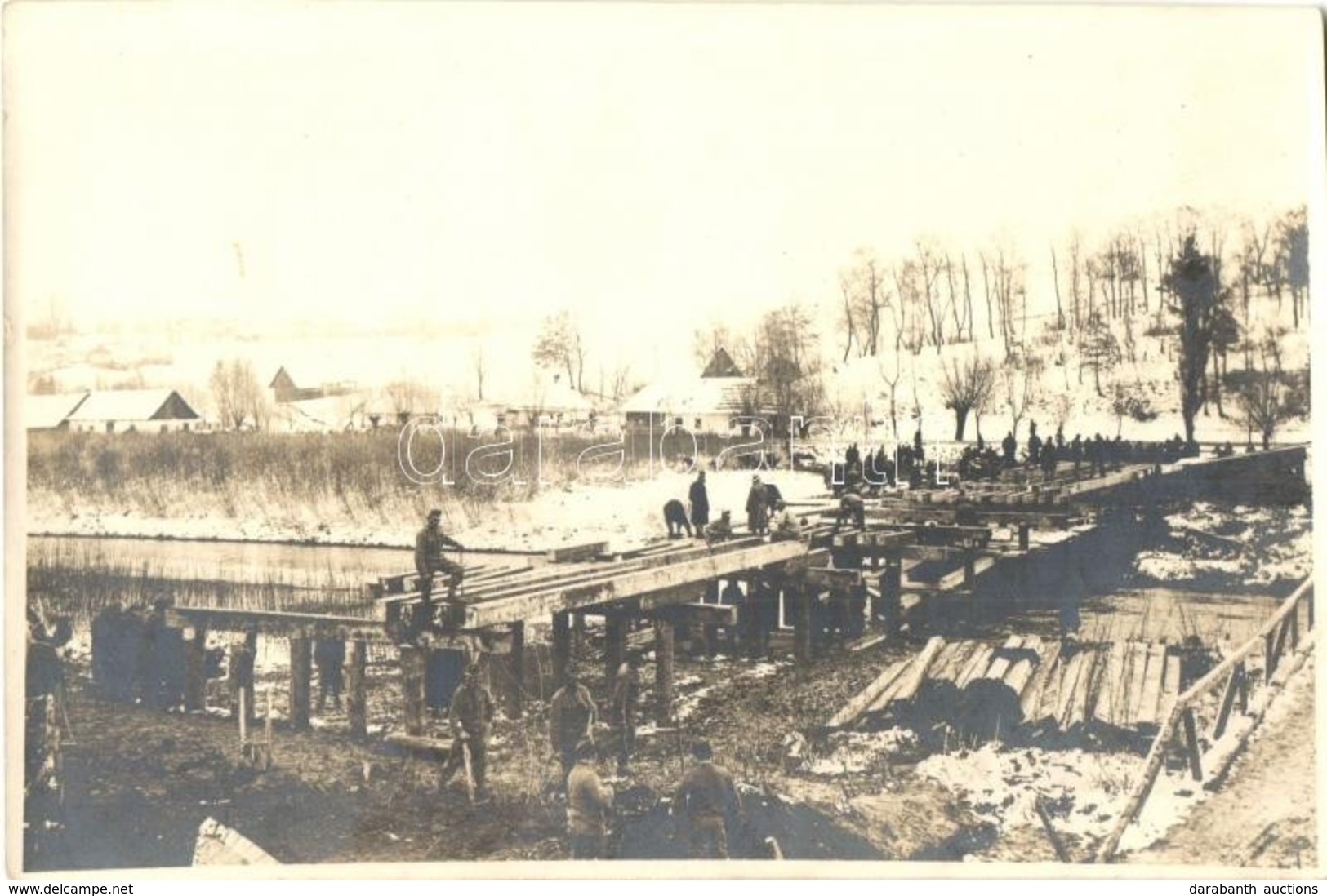 ** T2 Osztrák-magyar Katonai Hídépítés Nehéztüzérségi átvonuláshoz Télen / WWI K.u.K. Military, Soldiers Building A Brid - Zonder Classificatie