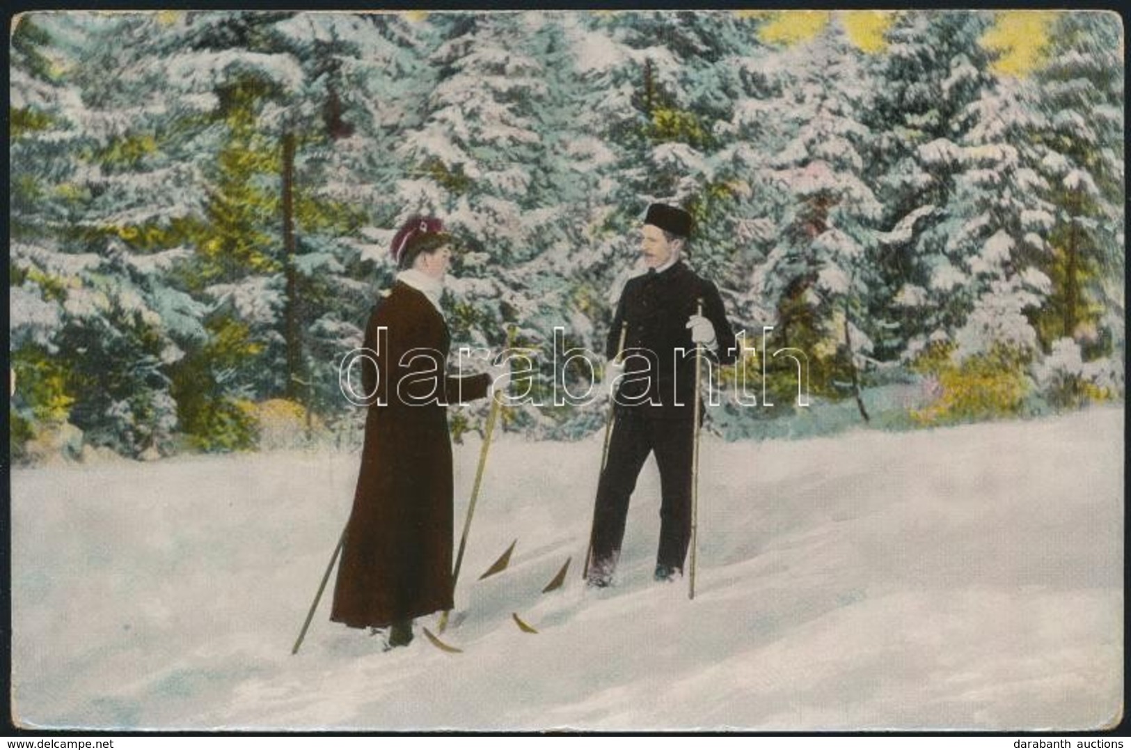 ** T2/T3 Couple Skiing On The Edge Of The Forest, Winter Sport - Non Classés