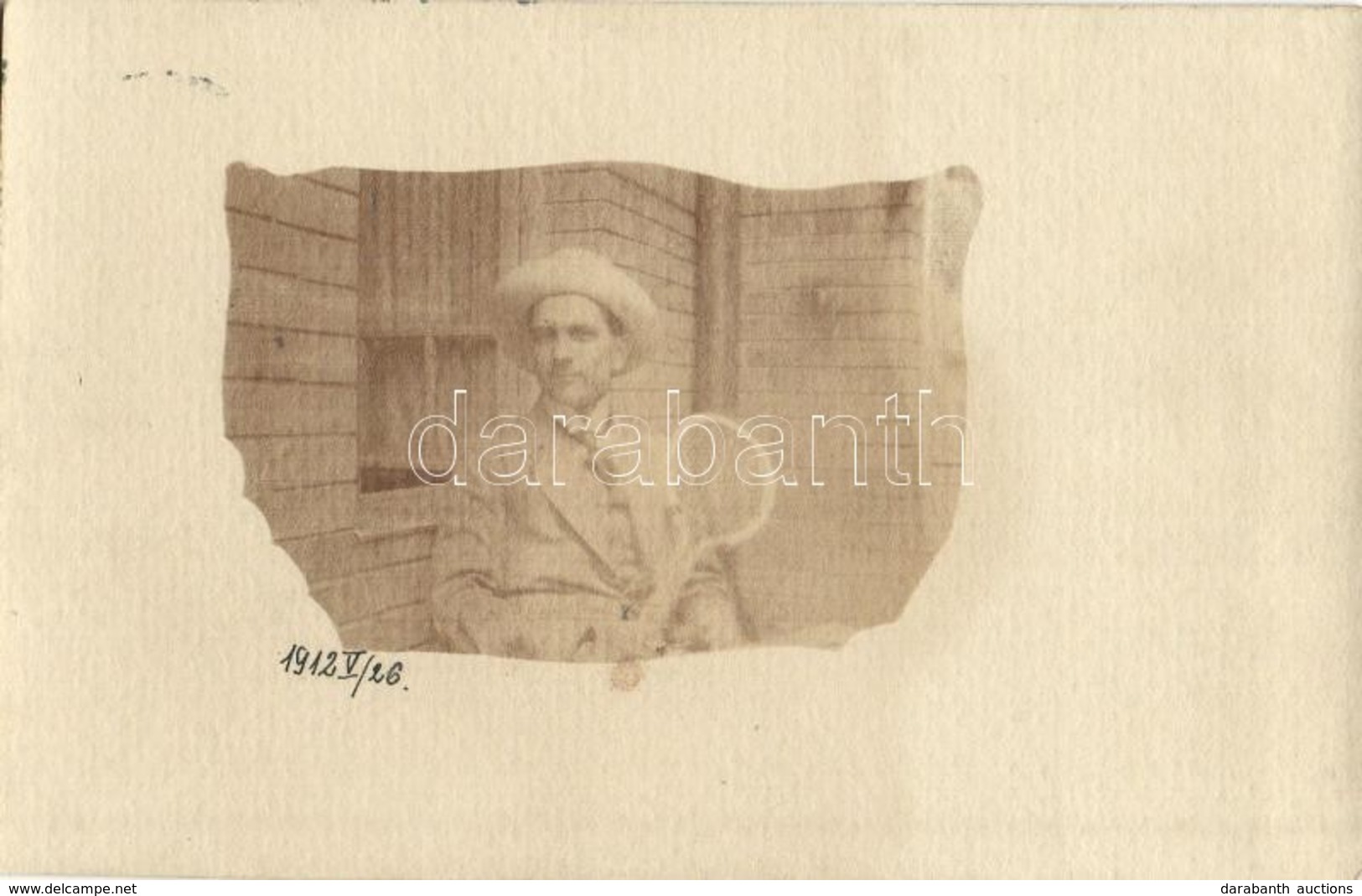 T2/T3 1912 Man Wearing A Hat With Tennis Racket. Photo (fl) - Unclassified