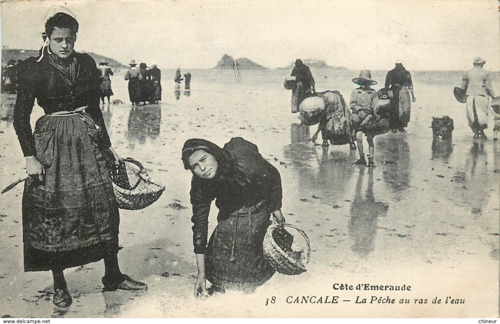 CANCALE LA PECHE AU RAS DE L'EAU - Cancale