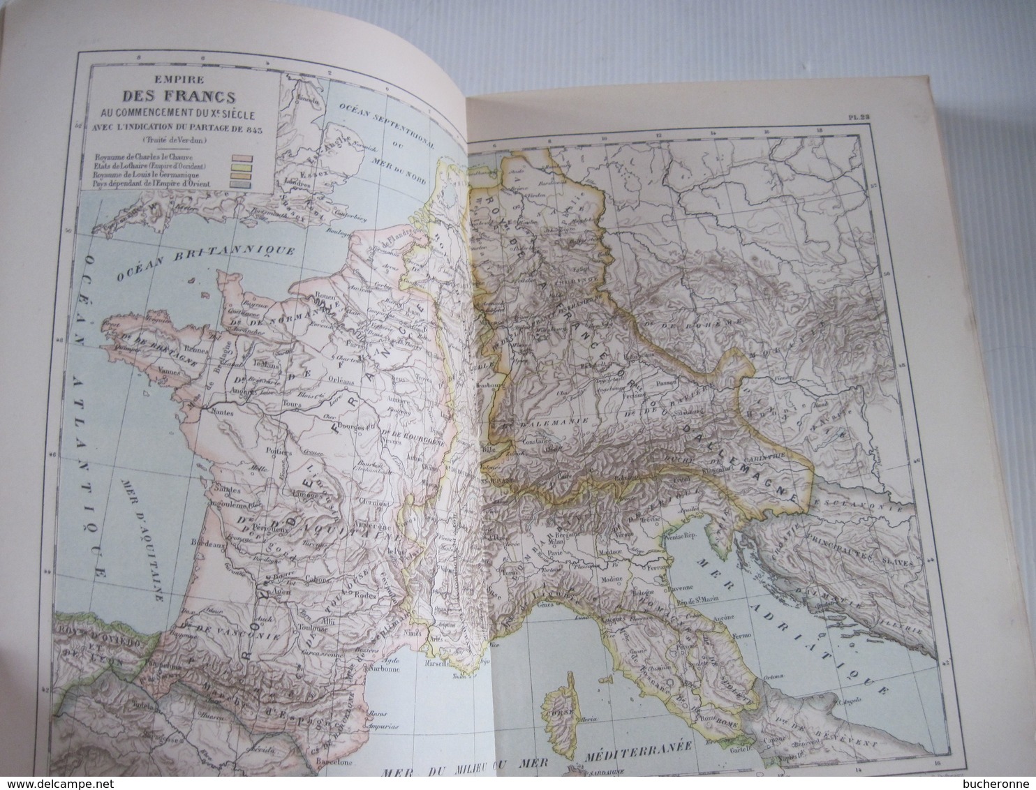 Très Ancien Livre ATLAS HISTORIQUE Et MODERNE DE CARTES GUTEMBERT  Cartes TBE A Voir Dans L'état - 1801-1900