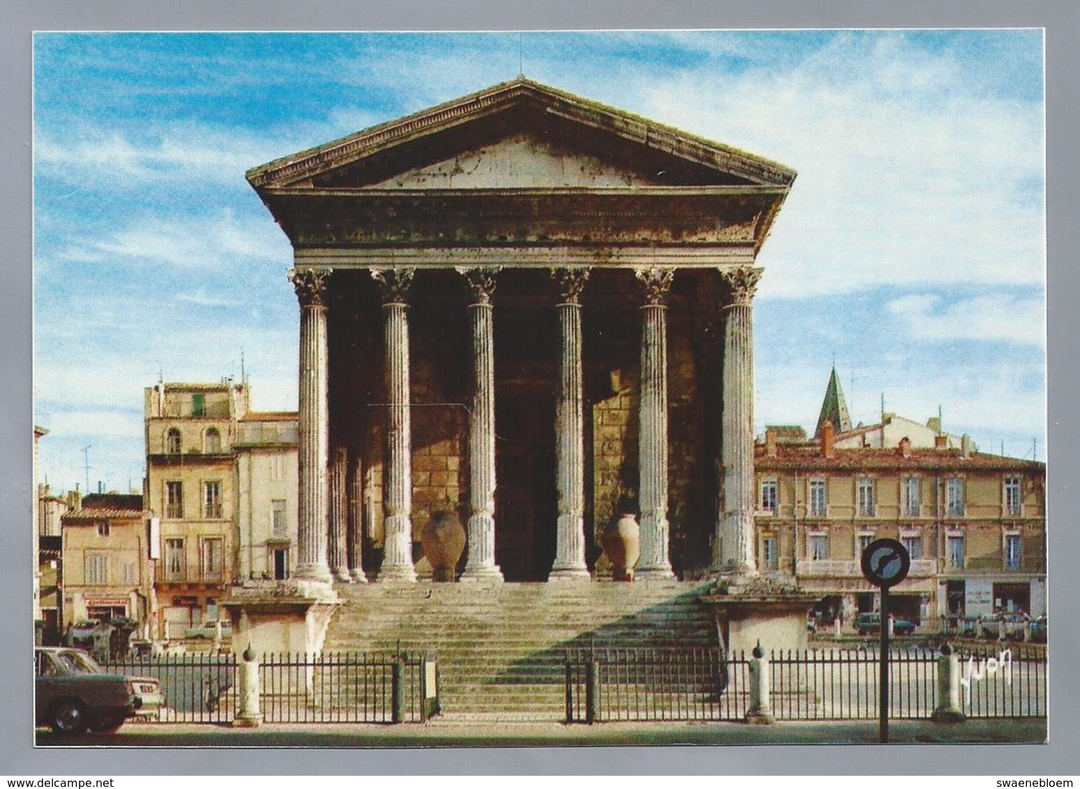 FR.- NIMES. Gard. La Maison Carrée. Temple Romain Construit à L'époque D'Auguste. Editions D'art YVON - Nîmes