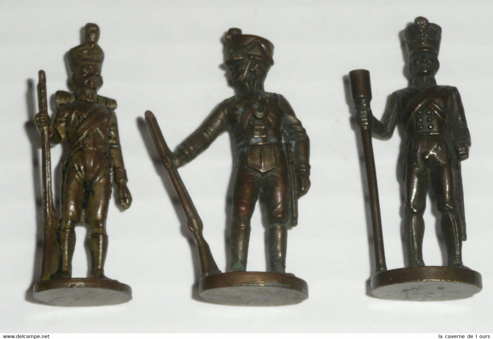 Rare Lot 3 Figurines Métal Kinder Vintage Soldat Empire Canonier - Figurines En Métal