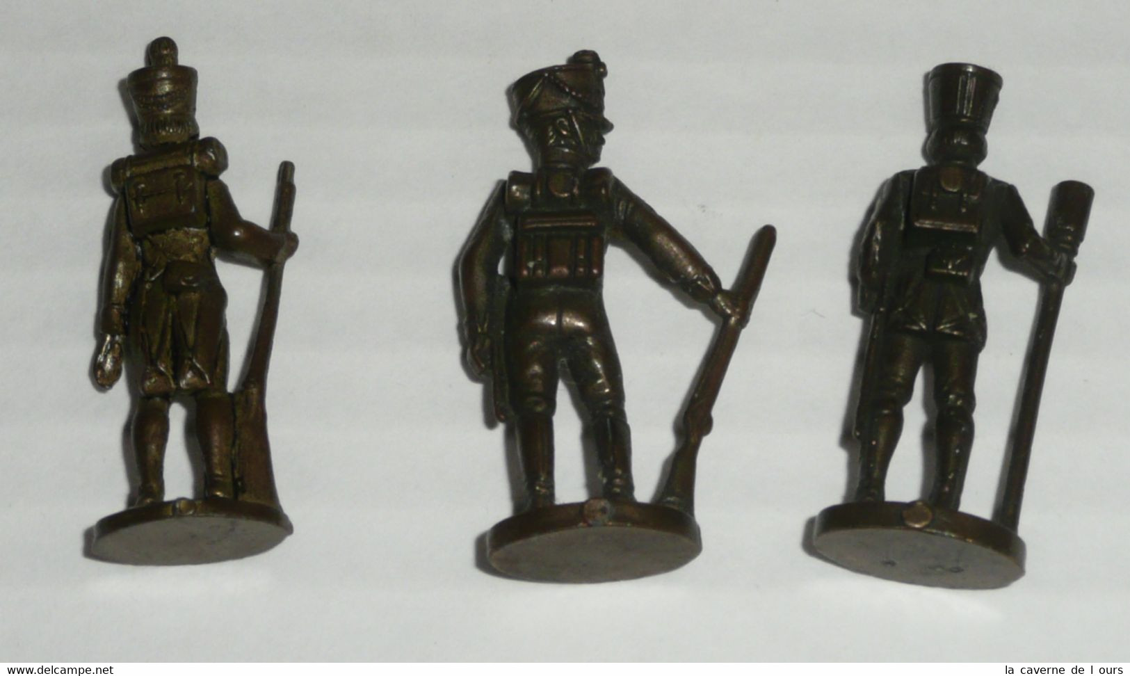 Rare Lot 3 Figurines Métal Kinder Vintage Soldat Empire Canonier - Figurines En Métal