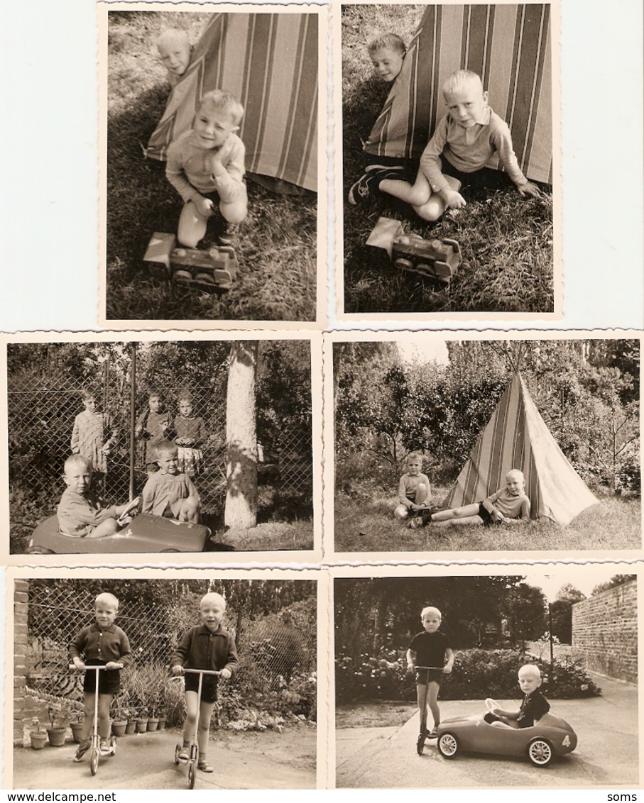 Lot De 6 Photographies De Jouets D'enfants, Voiture à Pédales Ferrari, Trottinette, Train En Bois, Tente D'indien, 1965 - Objets