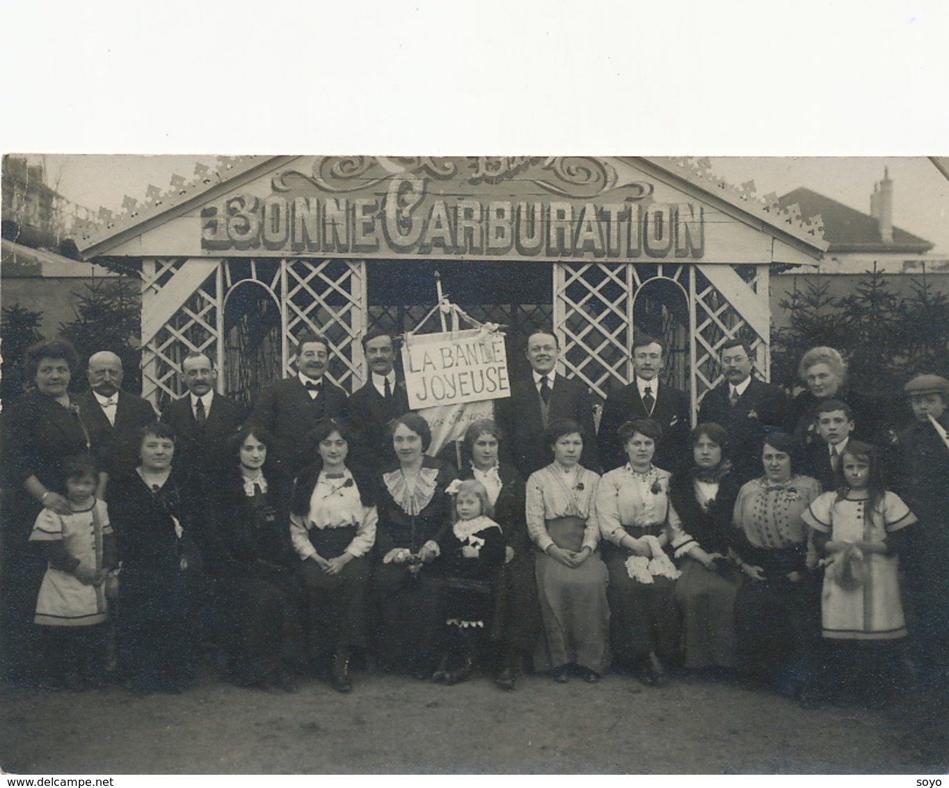 Carte Photo A La Bonne Carburation La Bande Joyeuse - Kermissen