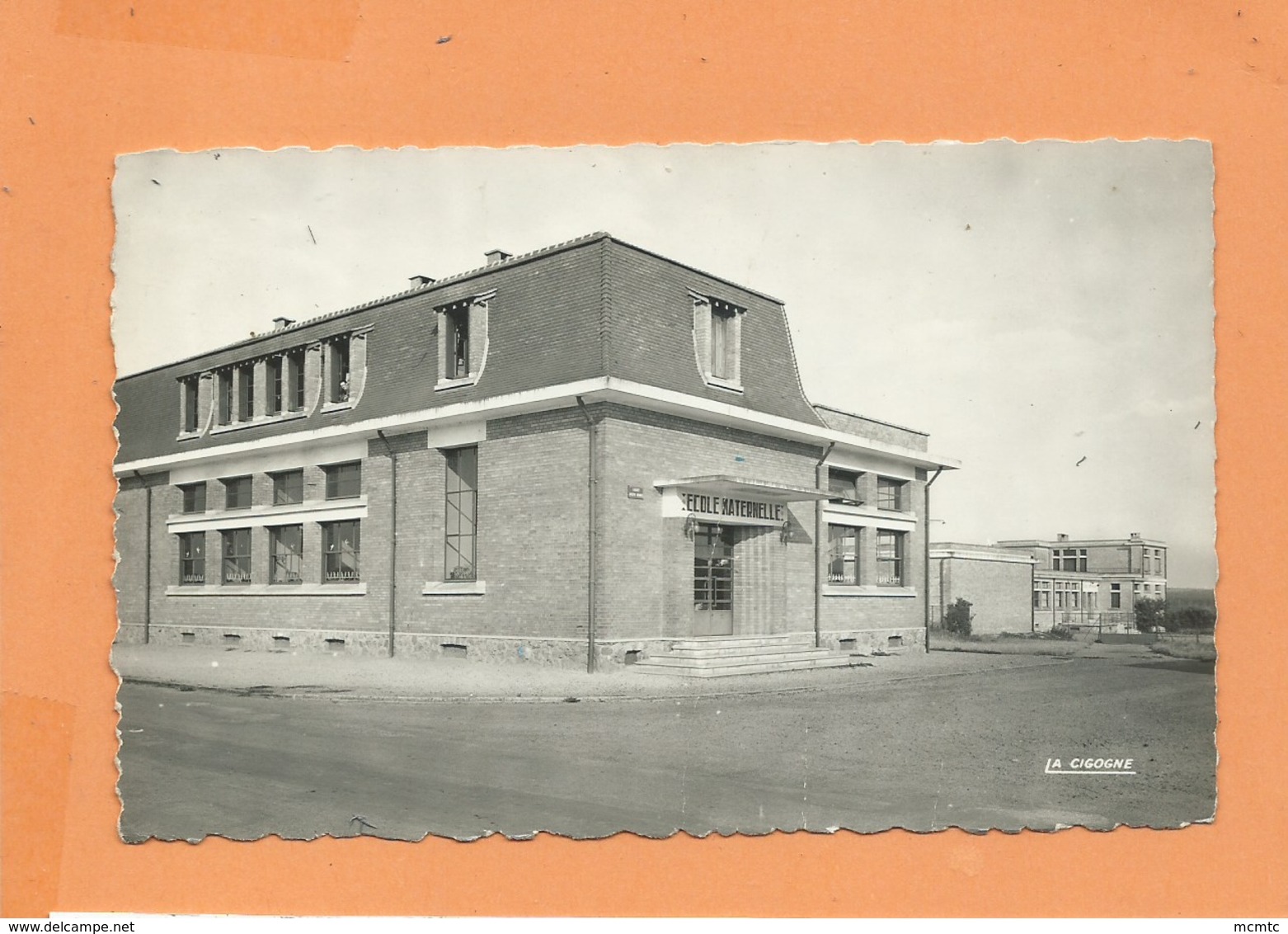 CPSM Abîmée  - Thourotte - L'école Maternelle - Ecole Des Filles - Thourotte