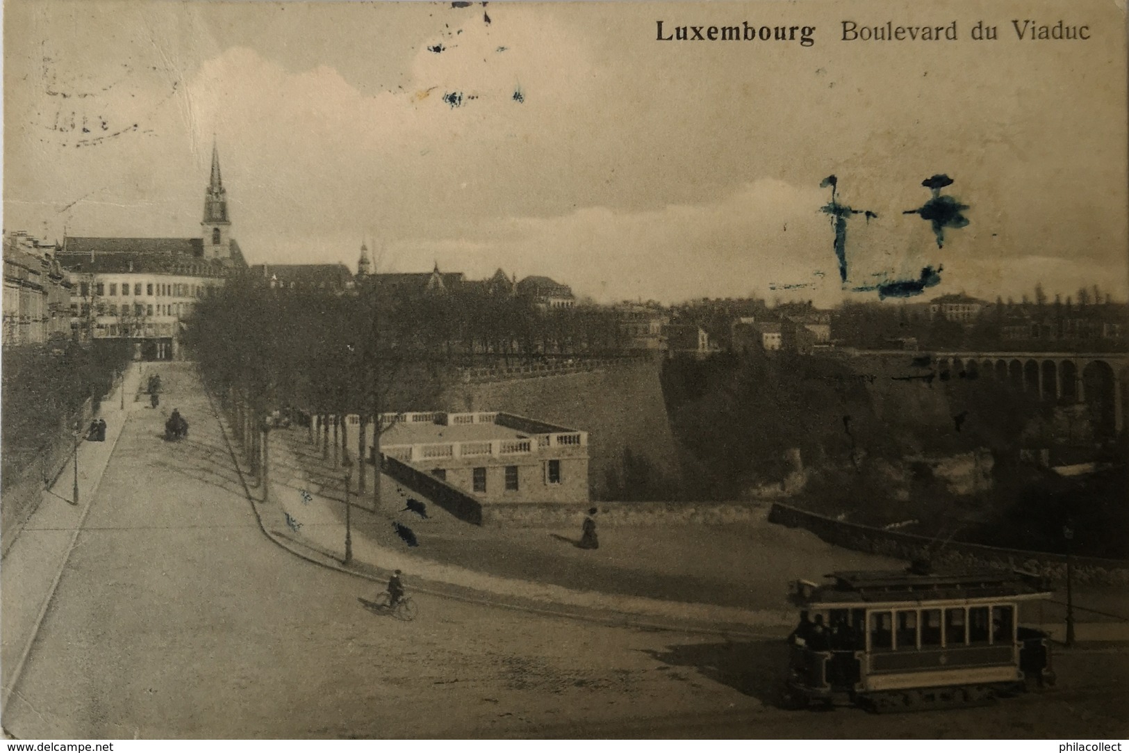 Luxembourg // Blvd. De Viaduc With Tram 19?? Ink Stains! - Luxemburg - Stad