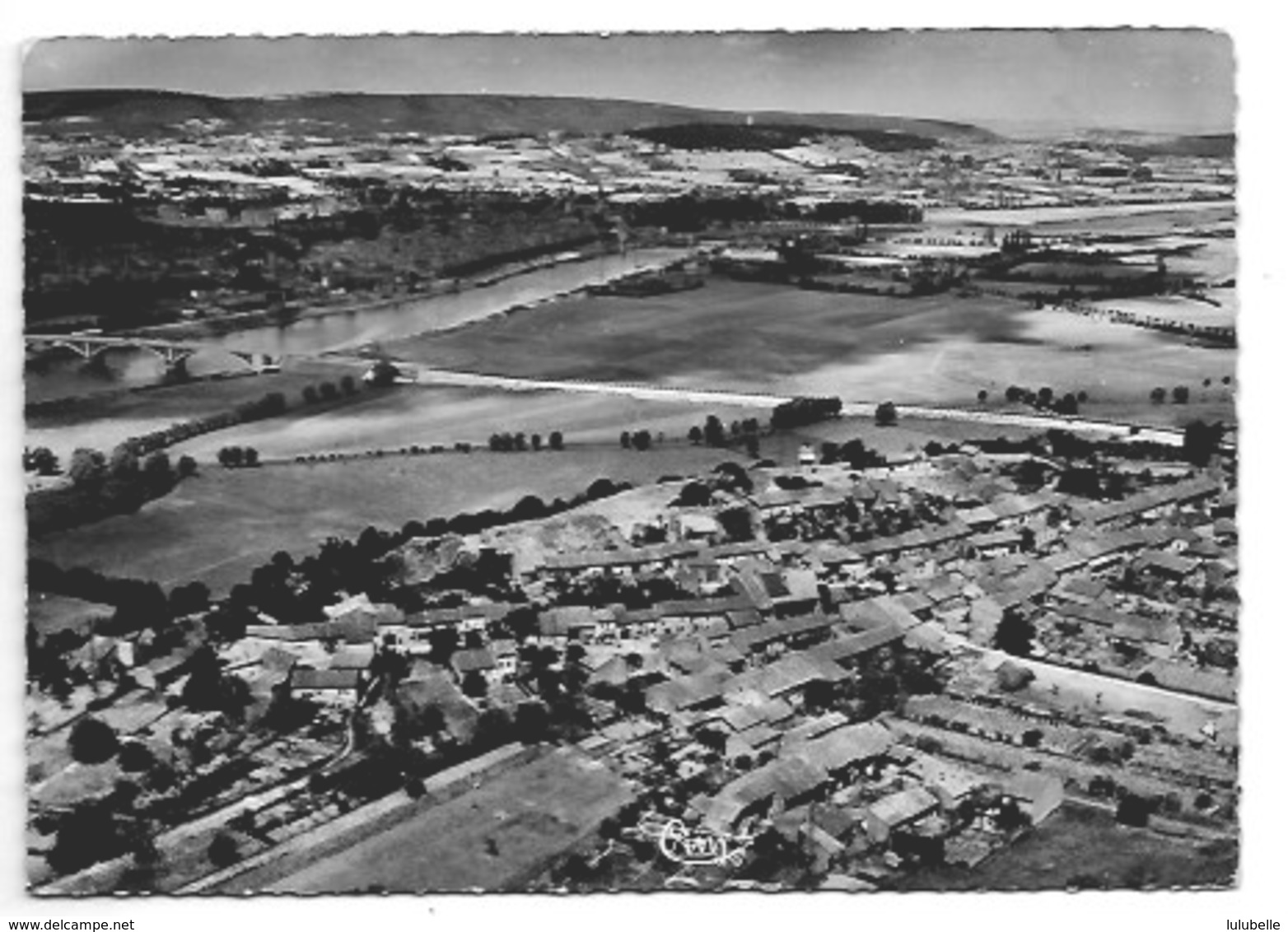 71 - Environs De TOURNUS - LACROST - Vue Générale Aérienne - CPSM - Autres & Non Classés