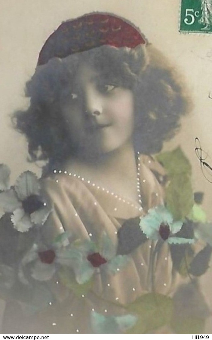 CPA 1900/20 D'origine Carte Fillette Aux Cheveux  Bouclés Avec Un Béret Pretty Little Girl Hat - Portraits