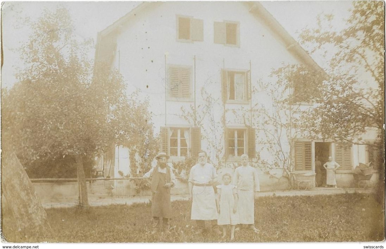 MÖHLIN?: Echt-Foto-AK Mit Posierenden Bewohnern 1910 - Möhlin