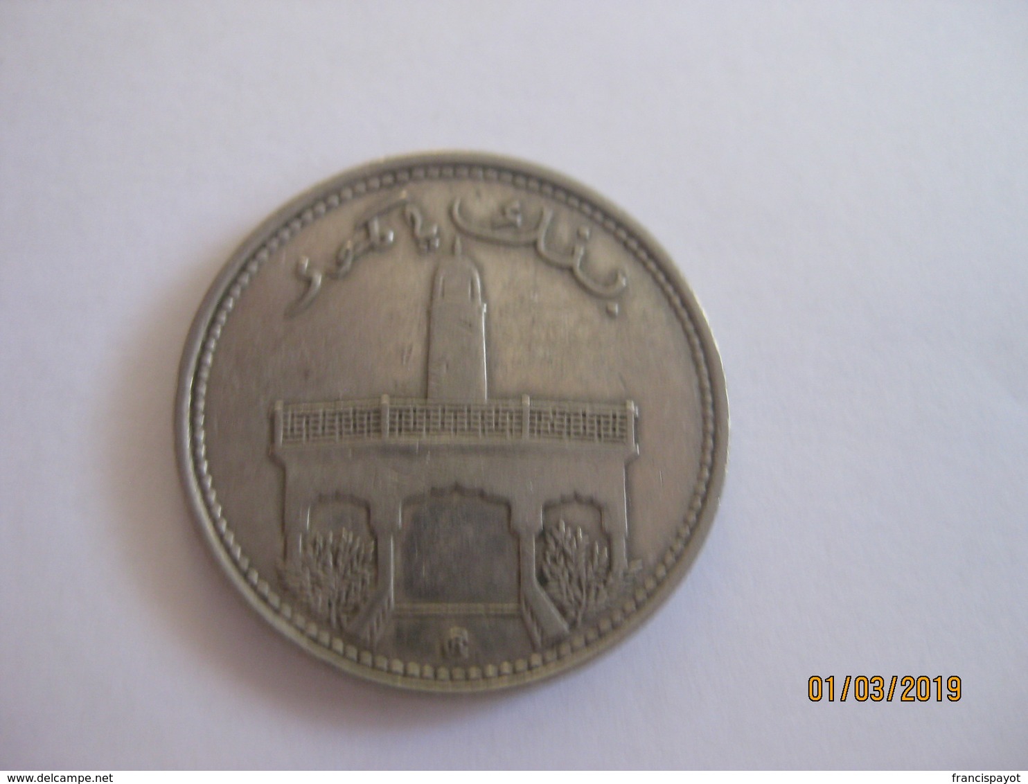 Comores: 50 Francs 2001 - Comorre