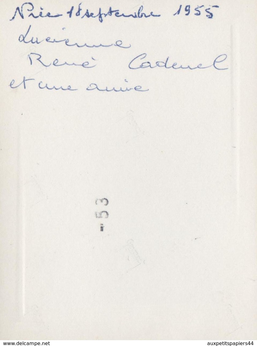 Photo Originale Famille & Son Chien Berger Allemand à Nice En 1955 - Lucienne & René Cadeuel & Une Amie - Personnes Identifiées