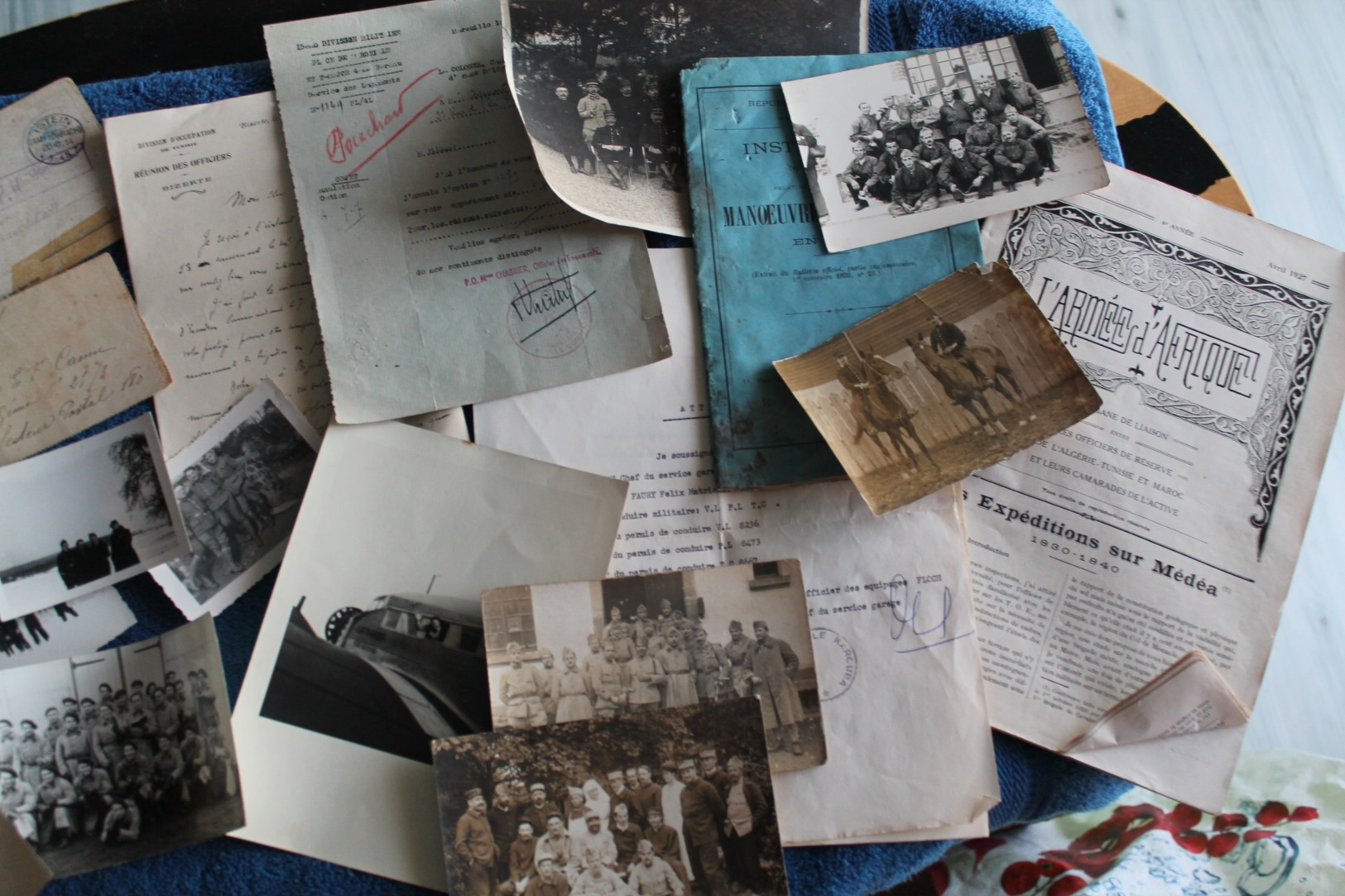 Lot De Documents Et Photos Militaires - Documents