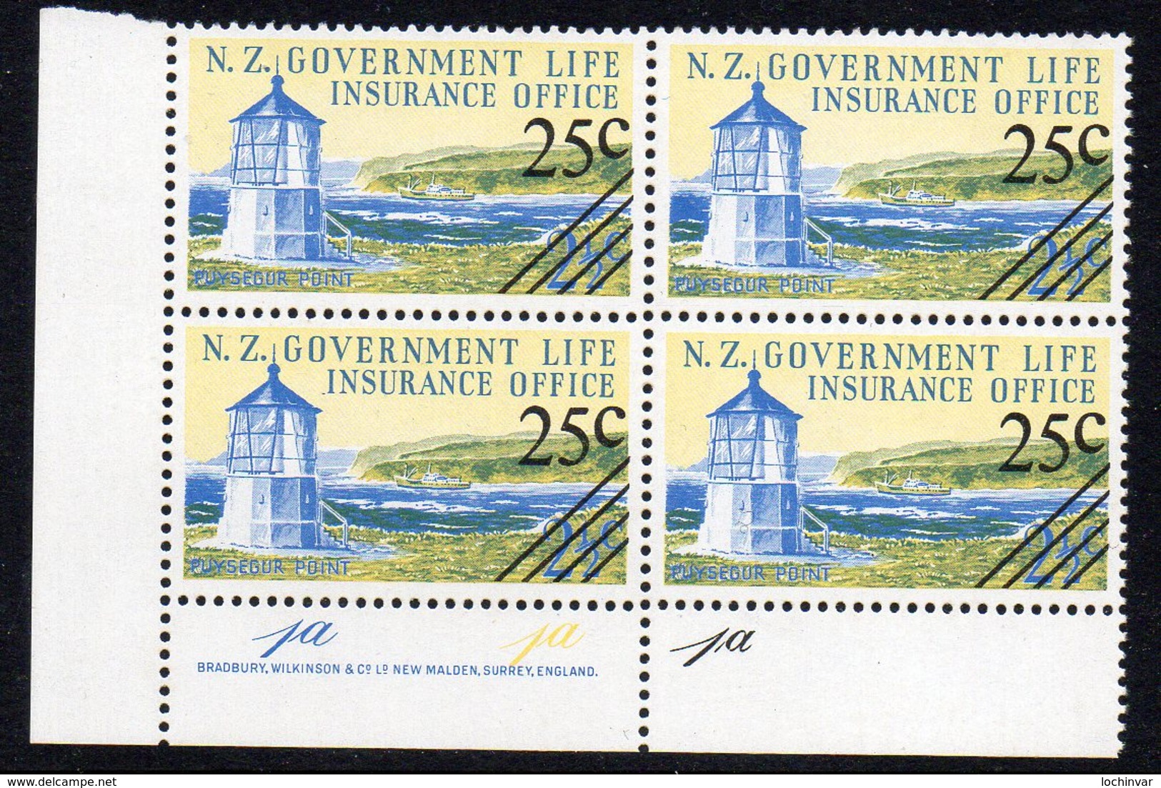 NEW ZEALAND, 1978 25c ON 2½c LIGHTHOUSE CNR BLOCK 4 MNH - Unused Stamps