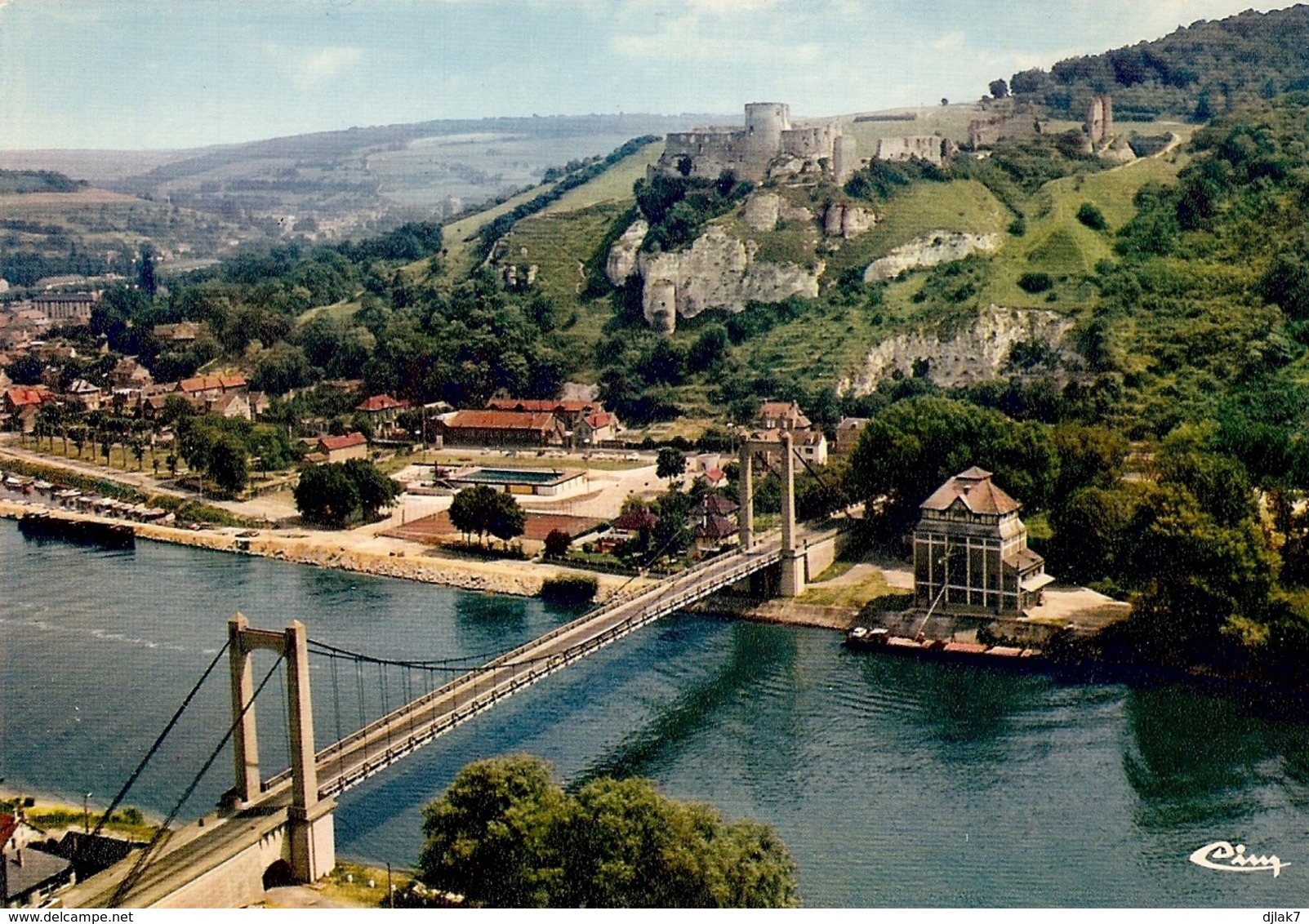 27 Les Andelys Vue Aérienne Le Pont Chateau Gaillard La Piscine (2 Scans) - Les Andelys