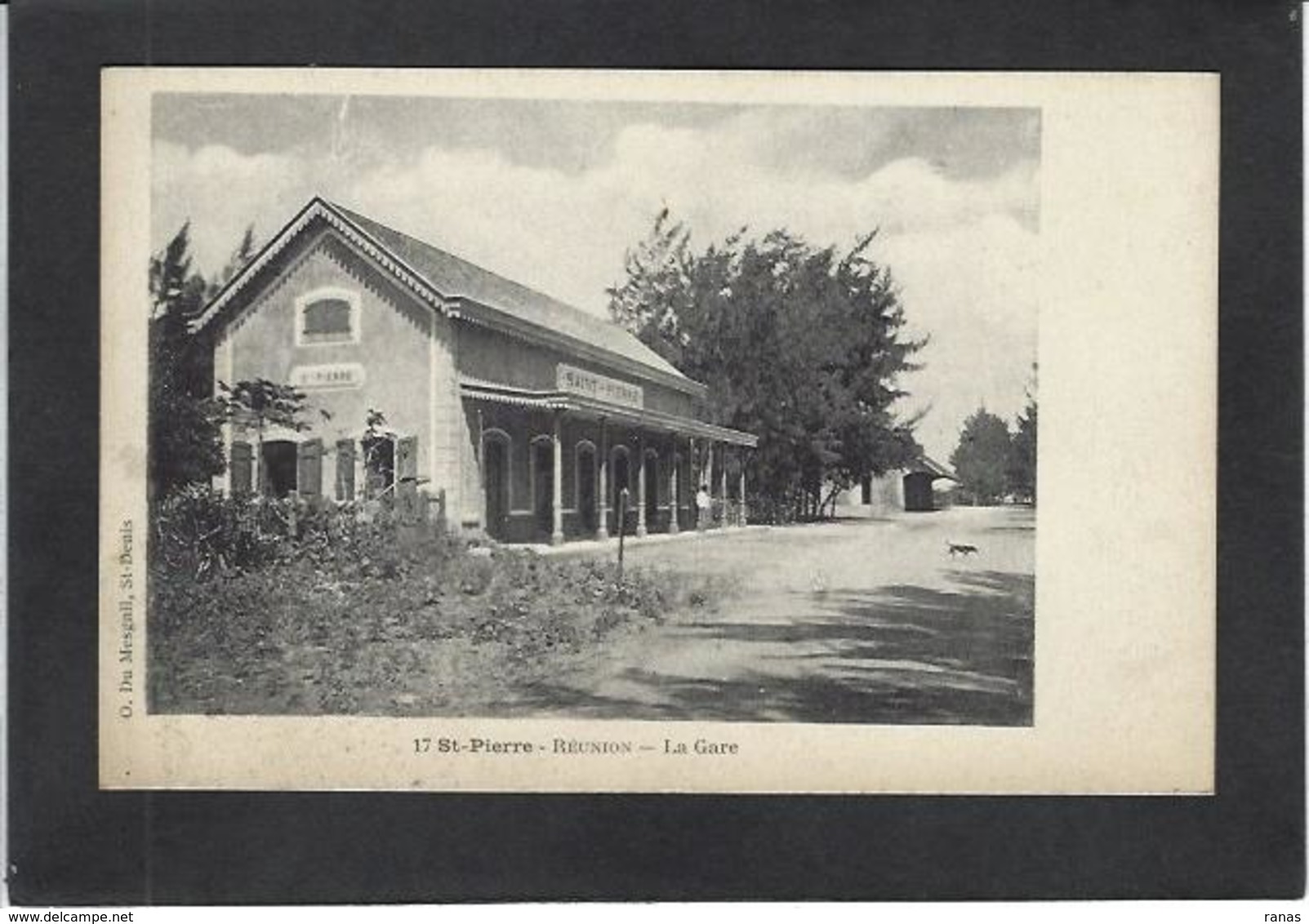 CPA Ile De La Réunion Non Circulé Saint Pierre La Gare - Saint Pierre