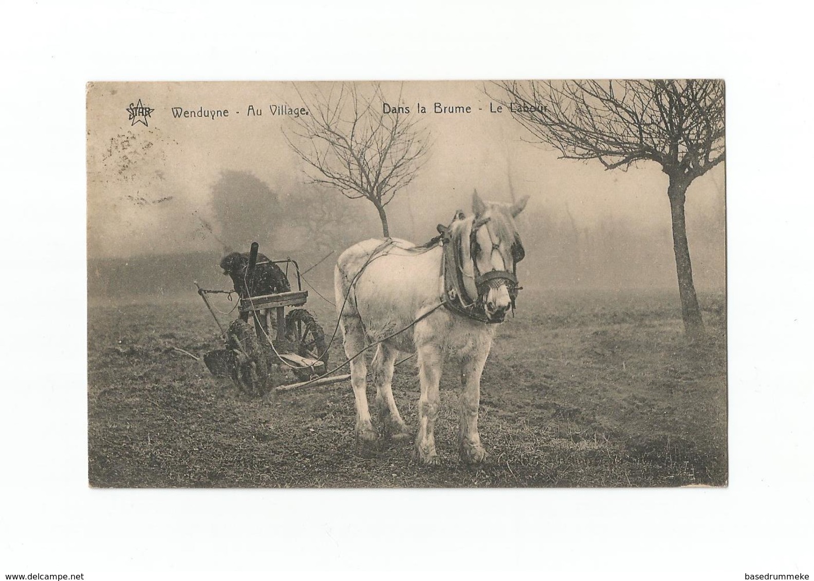 Wenduyne - Au Village.  Dans La Brume - Le Labour (1912). - Wenduine