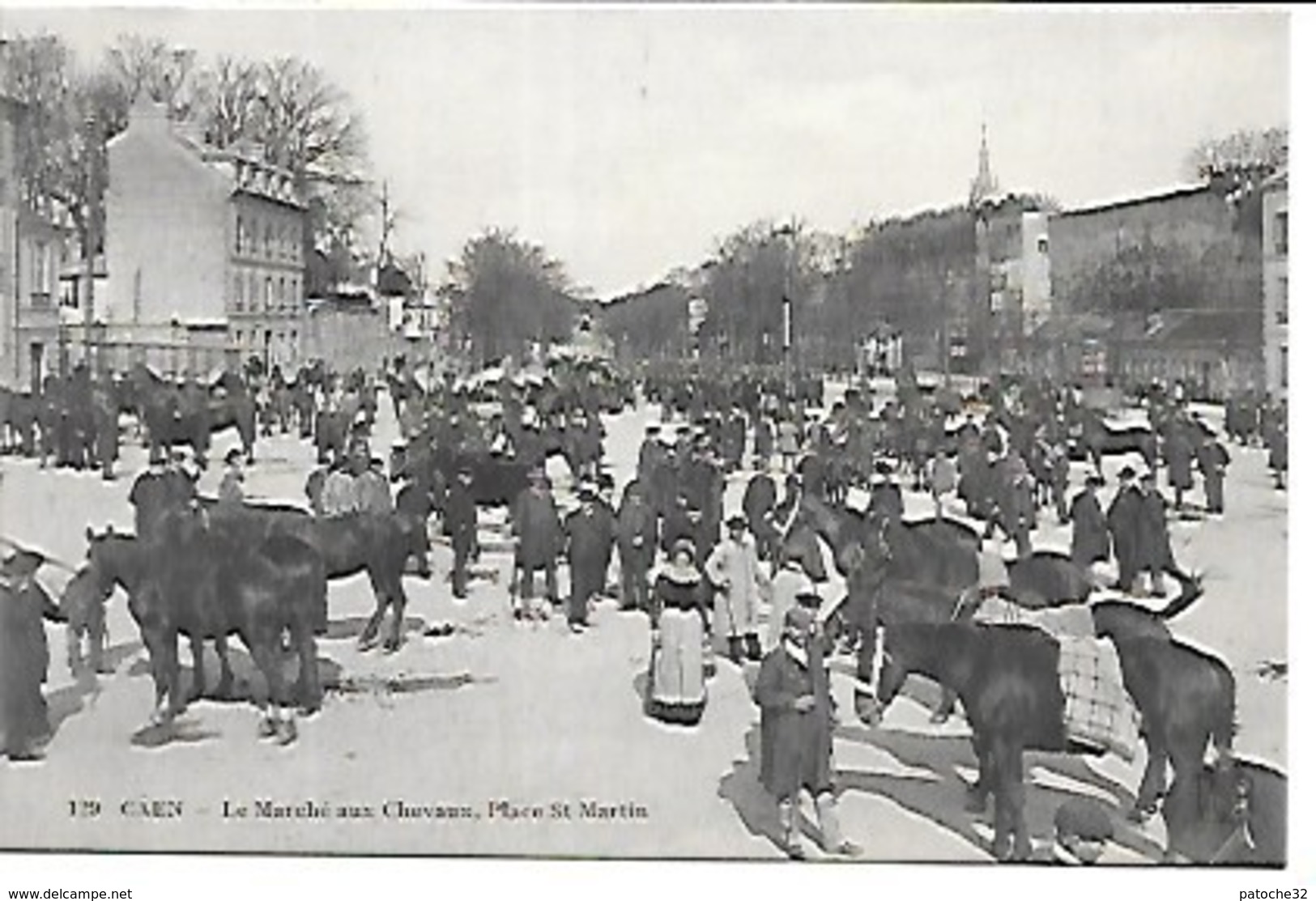 Cpa...Caen .... Le Marché Aux Chevaux....place St-martin..animée... - Caen