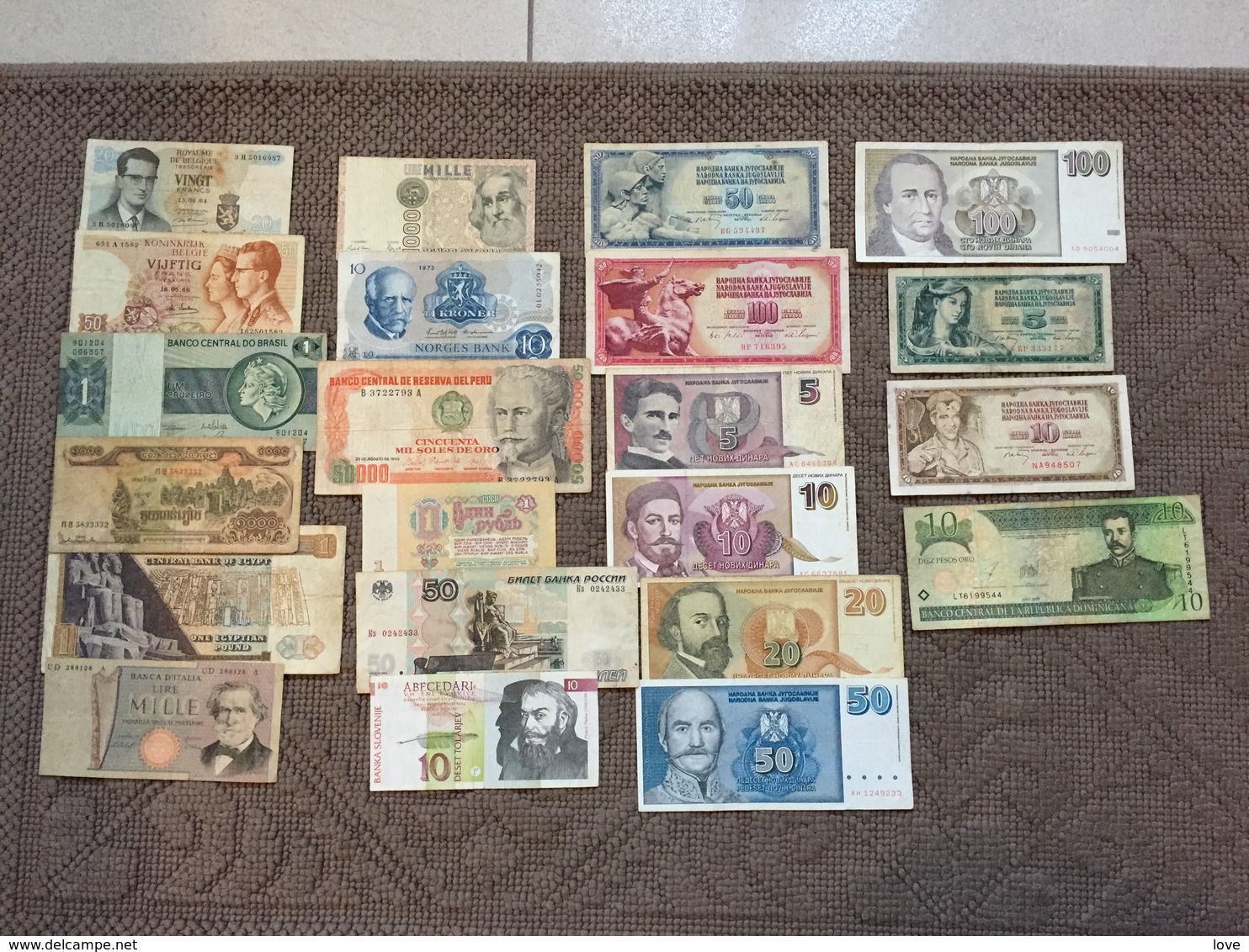 MONDE:  Lot De 22 Billets De Banque. Dates: 1961/ 2003 - Vrac - Billets