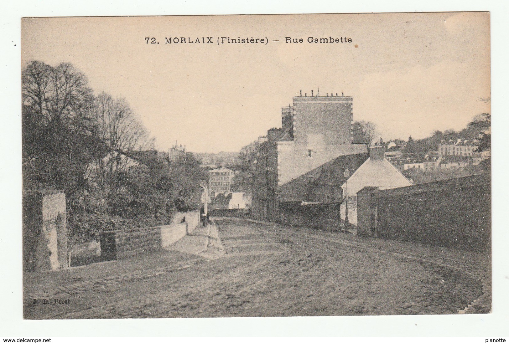 MORLAIX - Rue Gambetta - Vue Peu Courante ! - CPA 1920s - Éditon J.D. Brest - No 72 - Morlaix