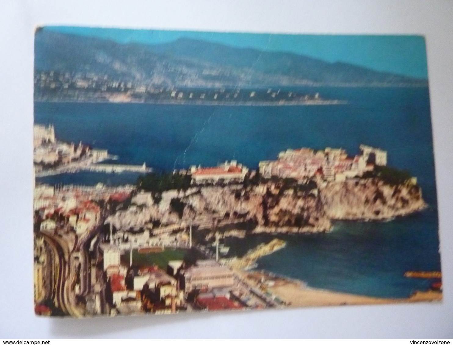 Cartolina Viaggiata "PRINCIPAUTE DE MONACO Le Stade Louis II - Le Rocher - Le Cap Martin E L'italie" 1972 - Viste Panoramiche, Panorama