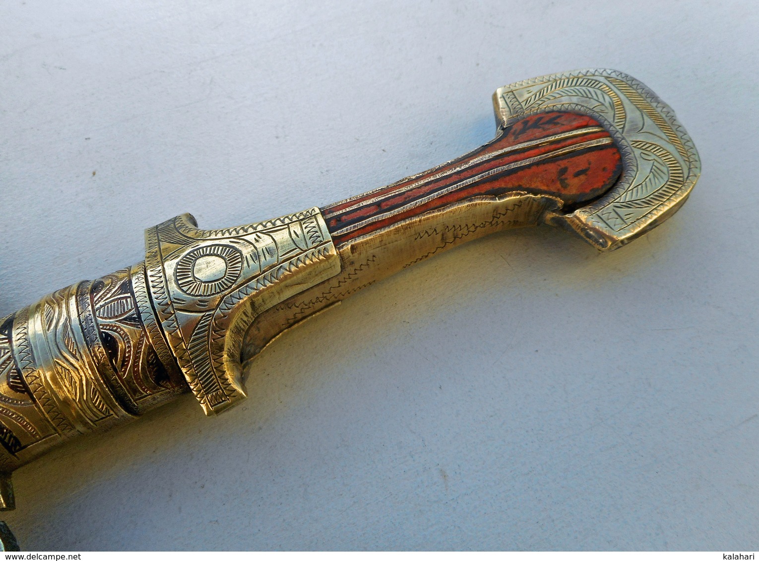 SUPERBE  COUTEAU KOUMYA DU MAROC, XIX SIECLE, KOUMMYA MODELE PEU COURANT - Armes Blanches