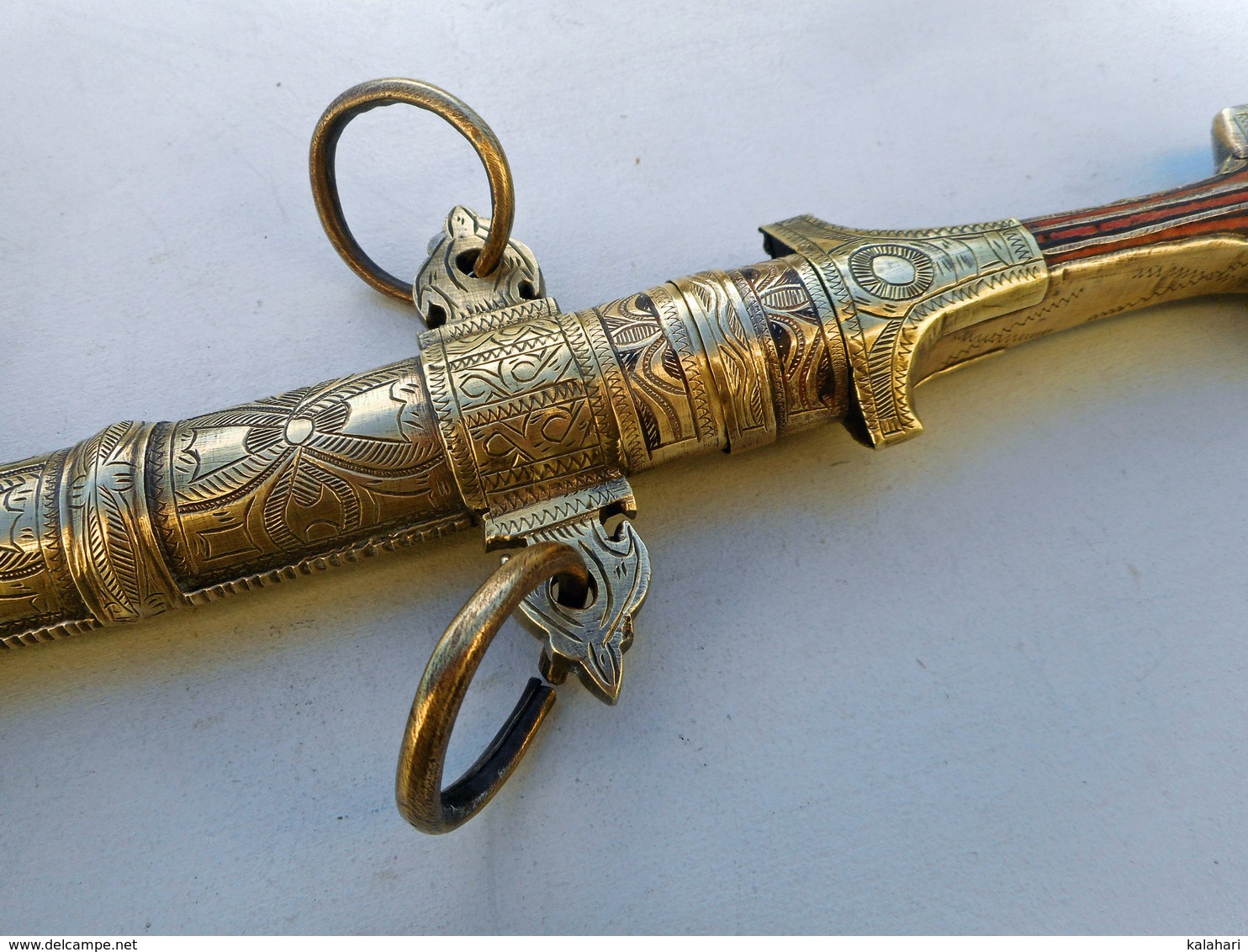 SUPERBE  COUTEAU KOUMYA DU MAROC, XIX SIECLE, KOUMMYA MODELE PEU COURANT - Armes Blanches