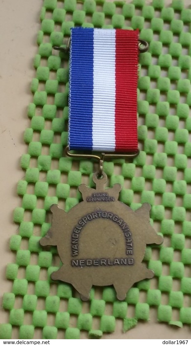 Medaille / Medal - Medaille - Avondvierdaagse NR : 4 -Suurd Groningen  - The Netherlands - Andere & Zonder Classificatie